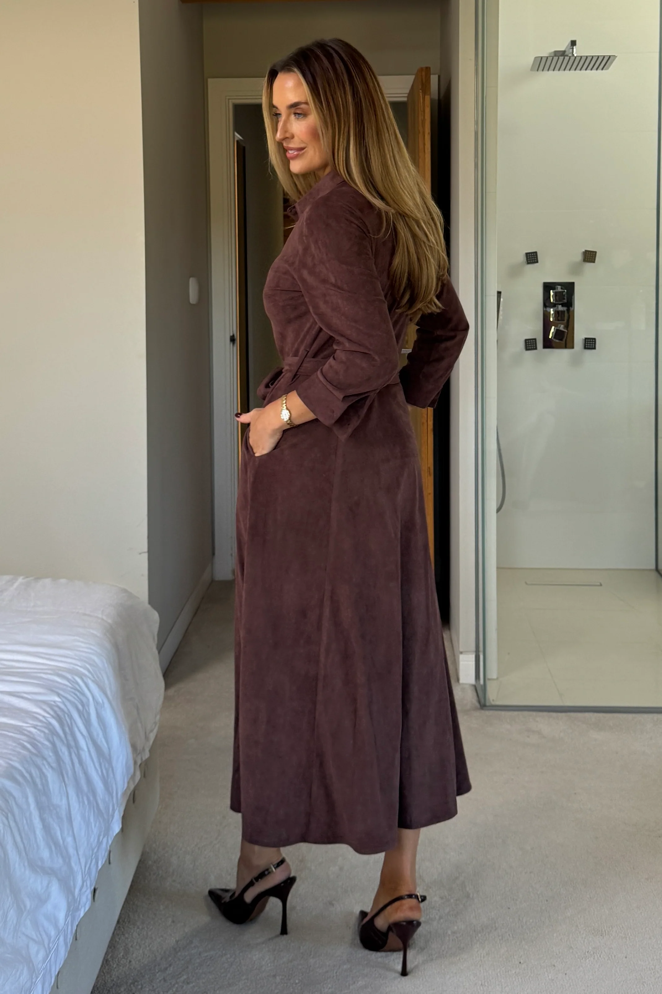 Angela Long Sleeve Maxi Shirt Dress Chocolate Suede - Image 6