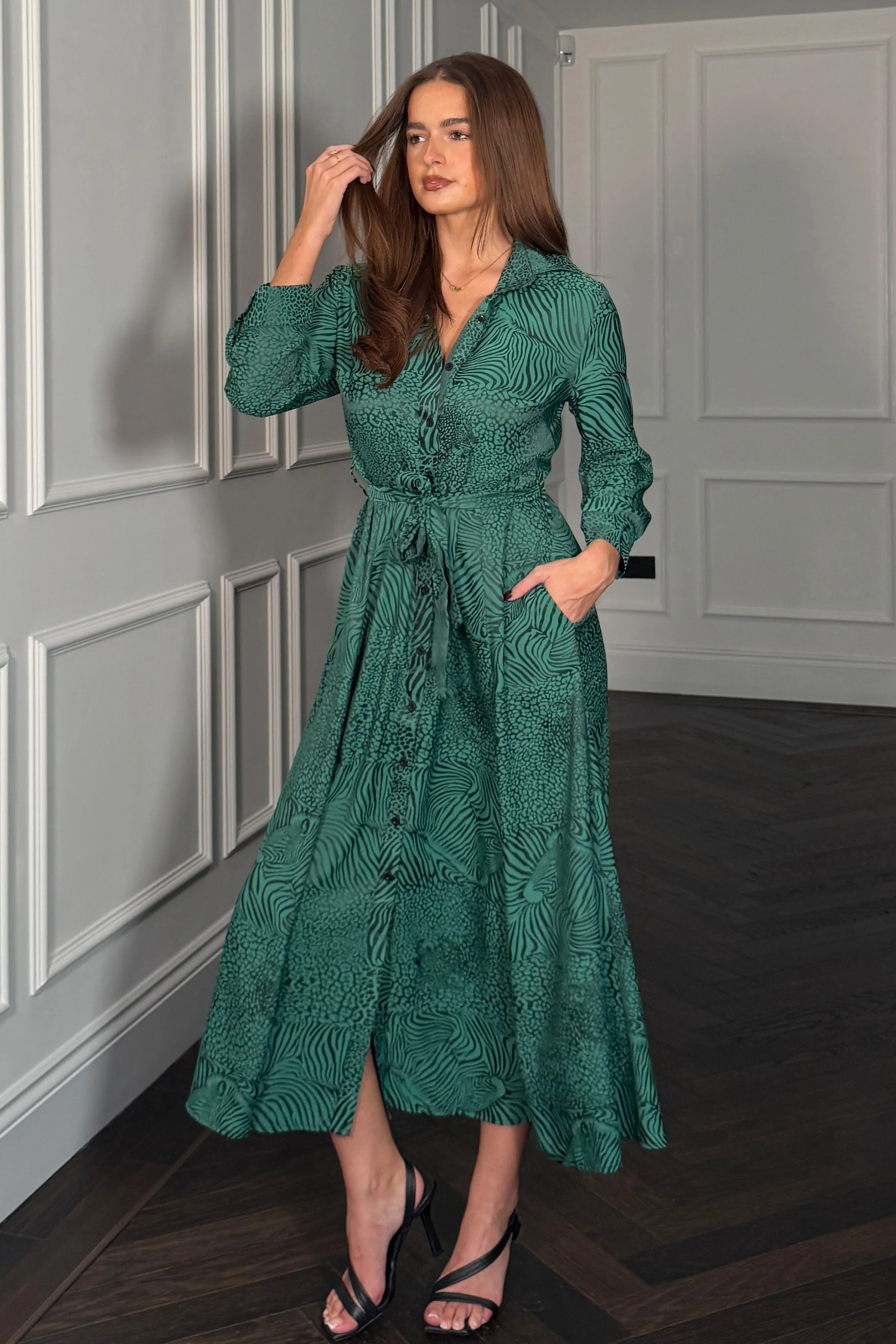 Angela Long Sleeve Maxi Shirt Dress Green Animal - Image 5