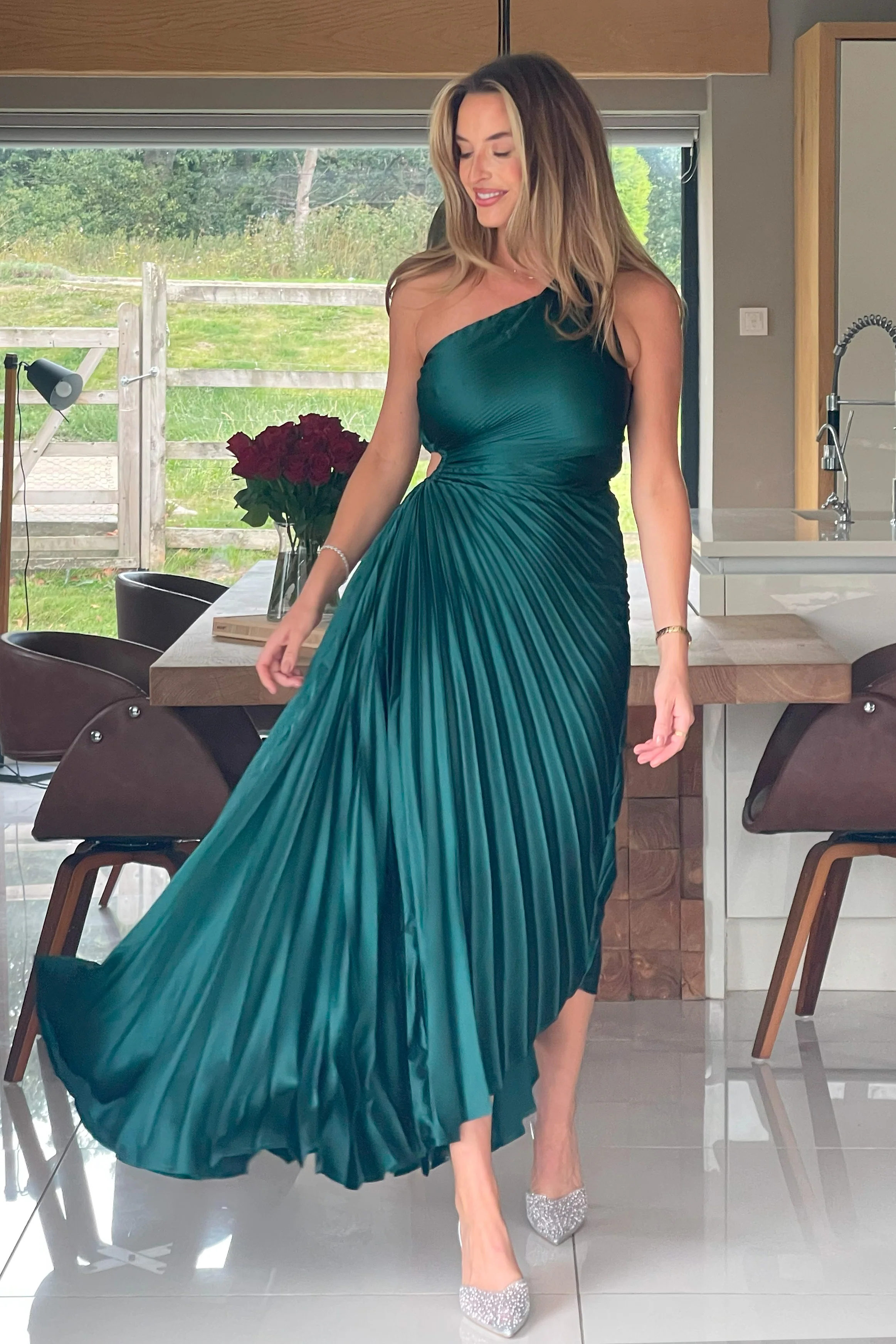 Aoife One Shoulder Pleated Midi Dress Emerald - Image 4