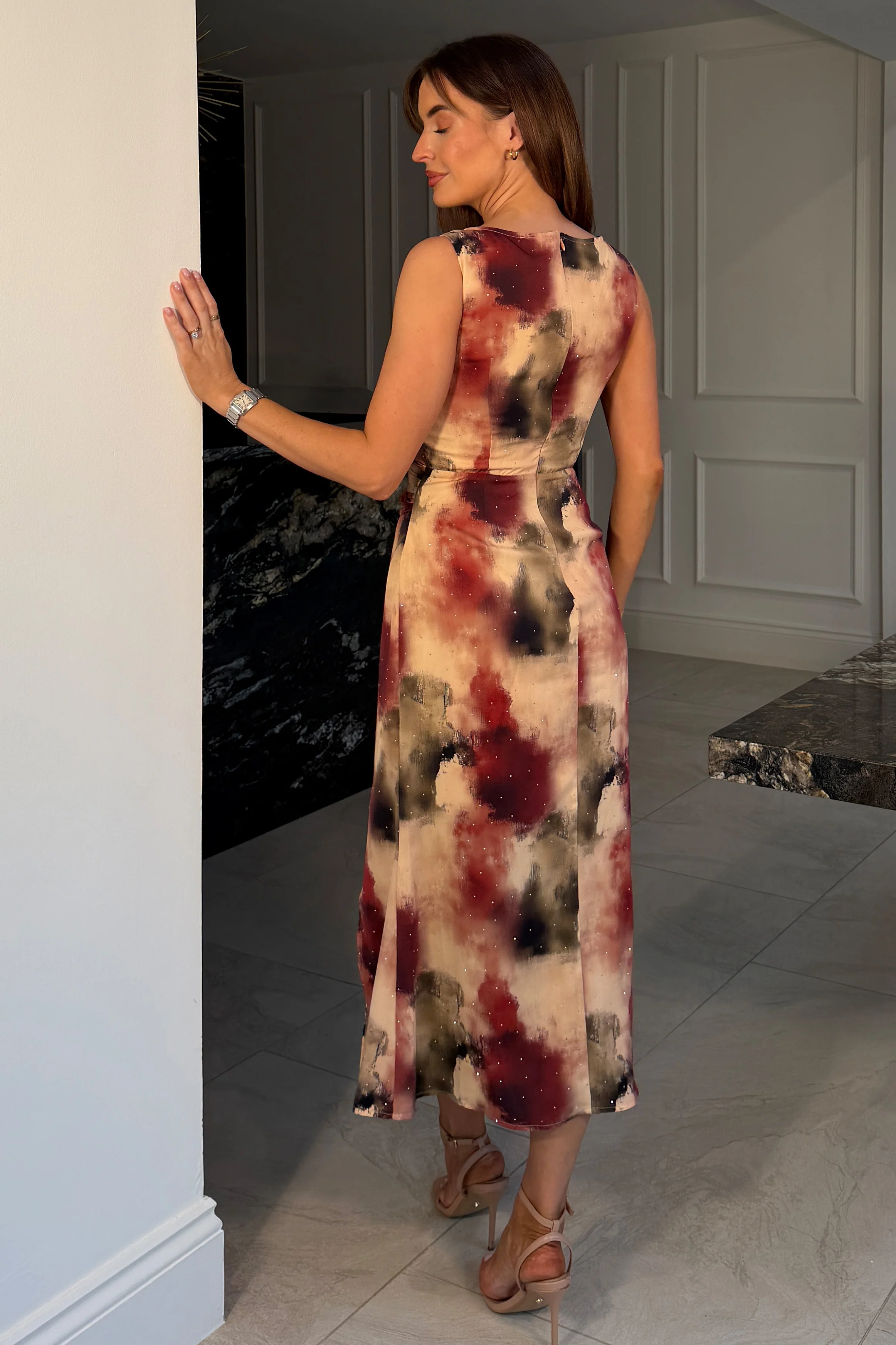 Bay Boat Neck Keyhole Detail Midi Dress Brown Abstract - Image 4