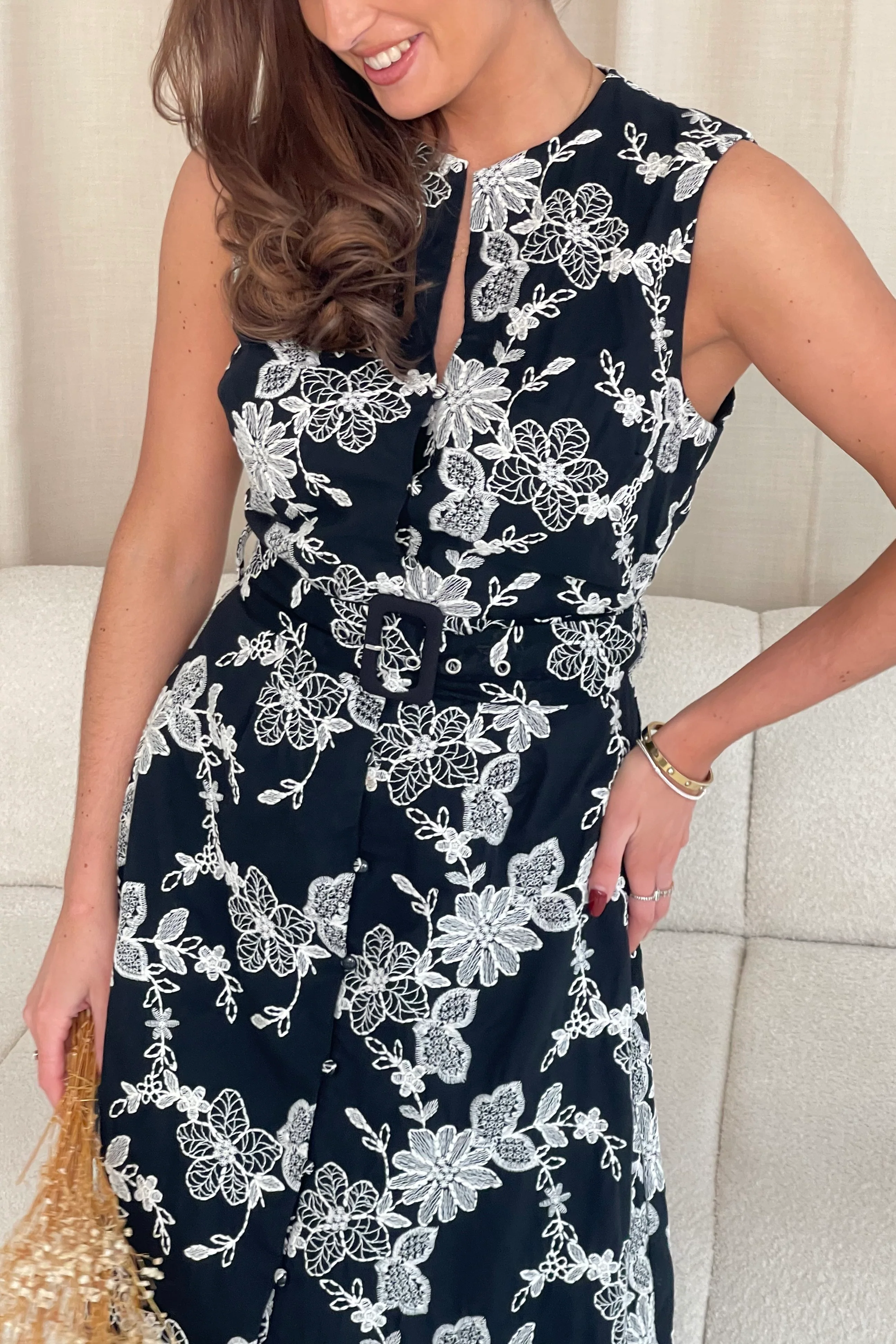 Cordelia Floral Embroidery Midi Dress Black - Image 2