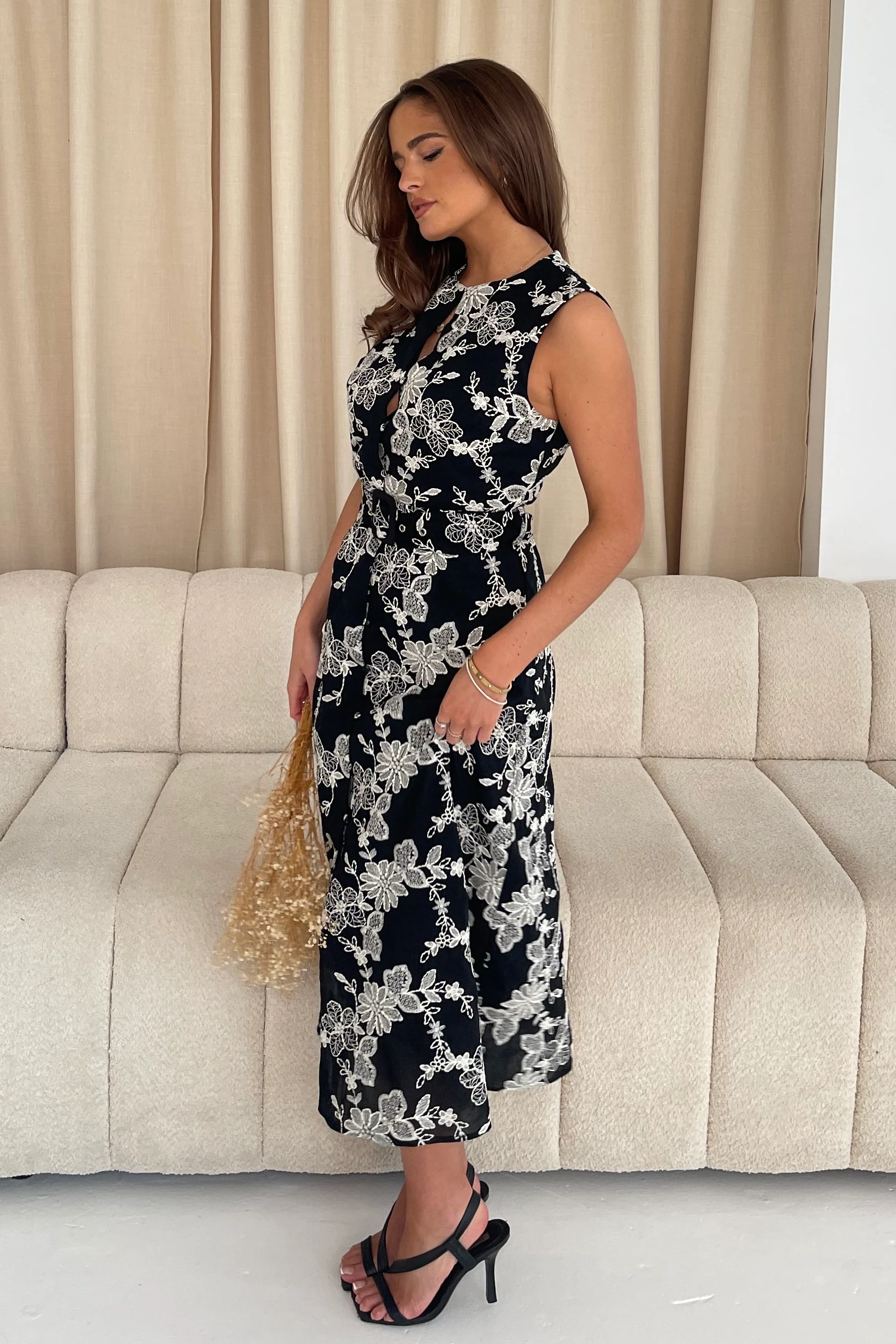 Cordelia Floral Embroidery Midi Dress Black - Image 5