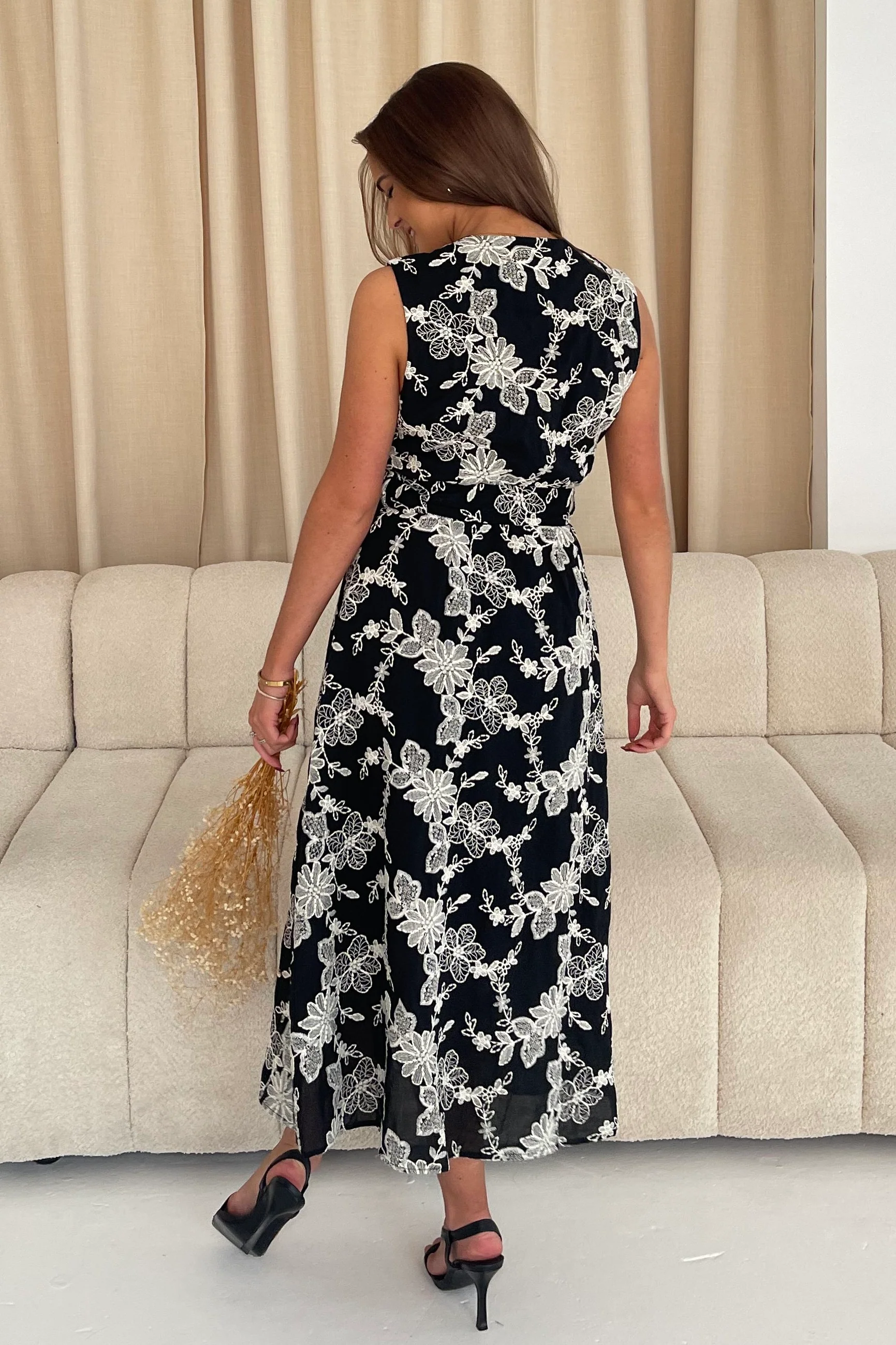Cordelia Floral Embroidery Midi Dress Black - Image 6