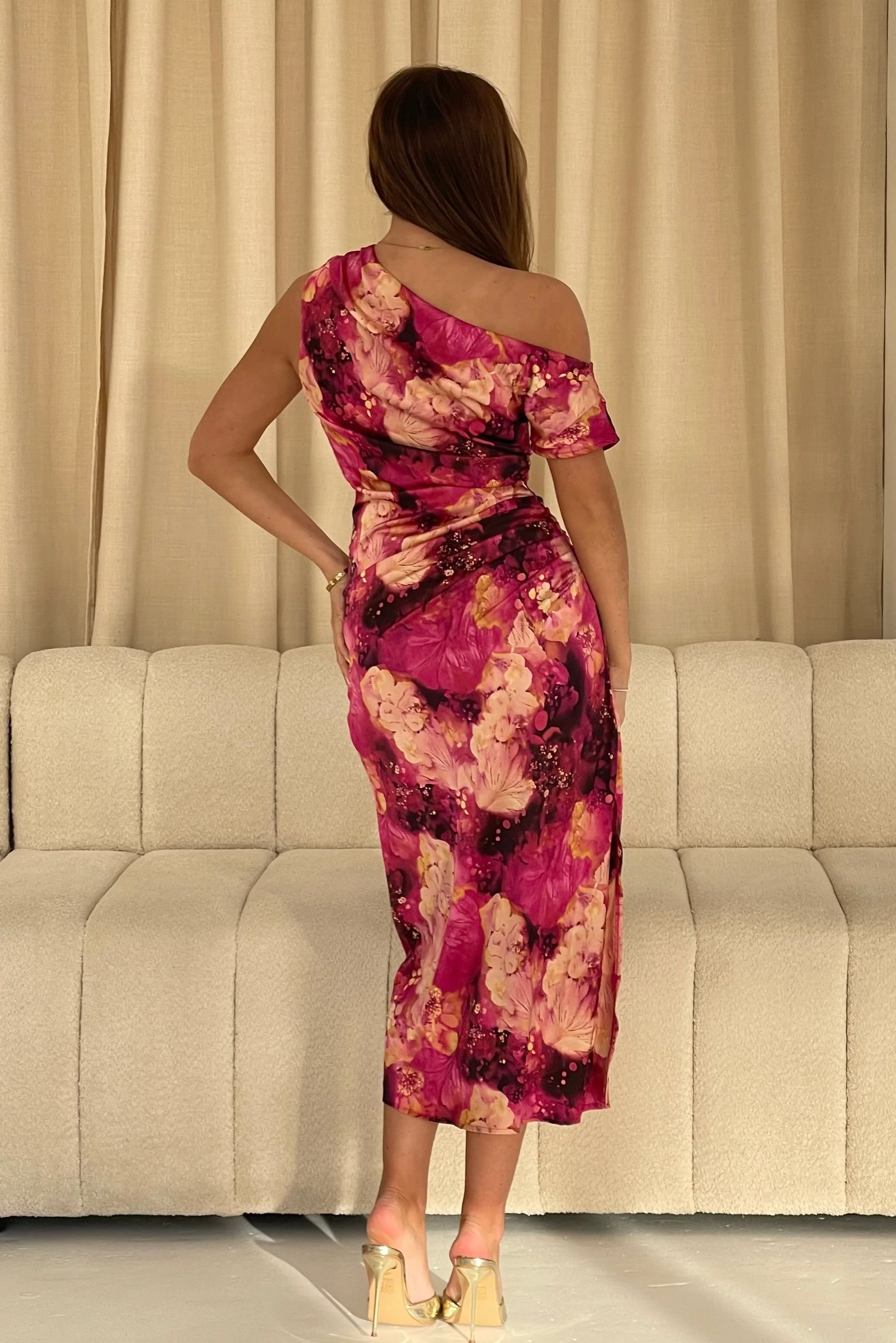 Donna Asymmetric Neckline Pink Print Midi Dress - Image 4
