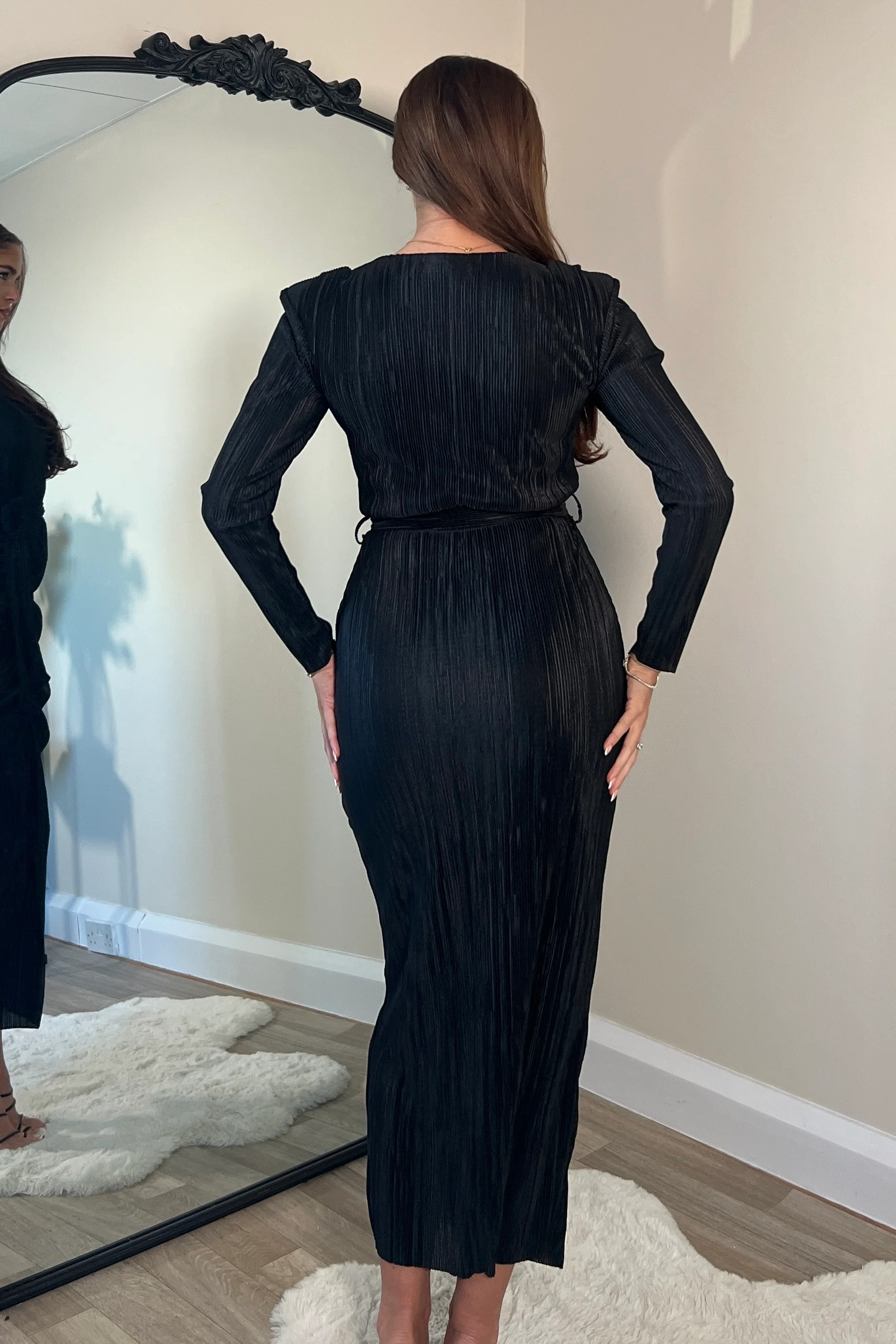 Elena Long Sleeve Ruched Seamed Midi Dress Black - Image 5