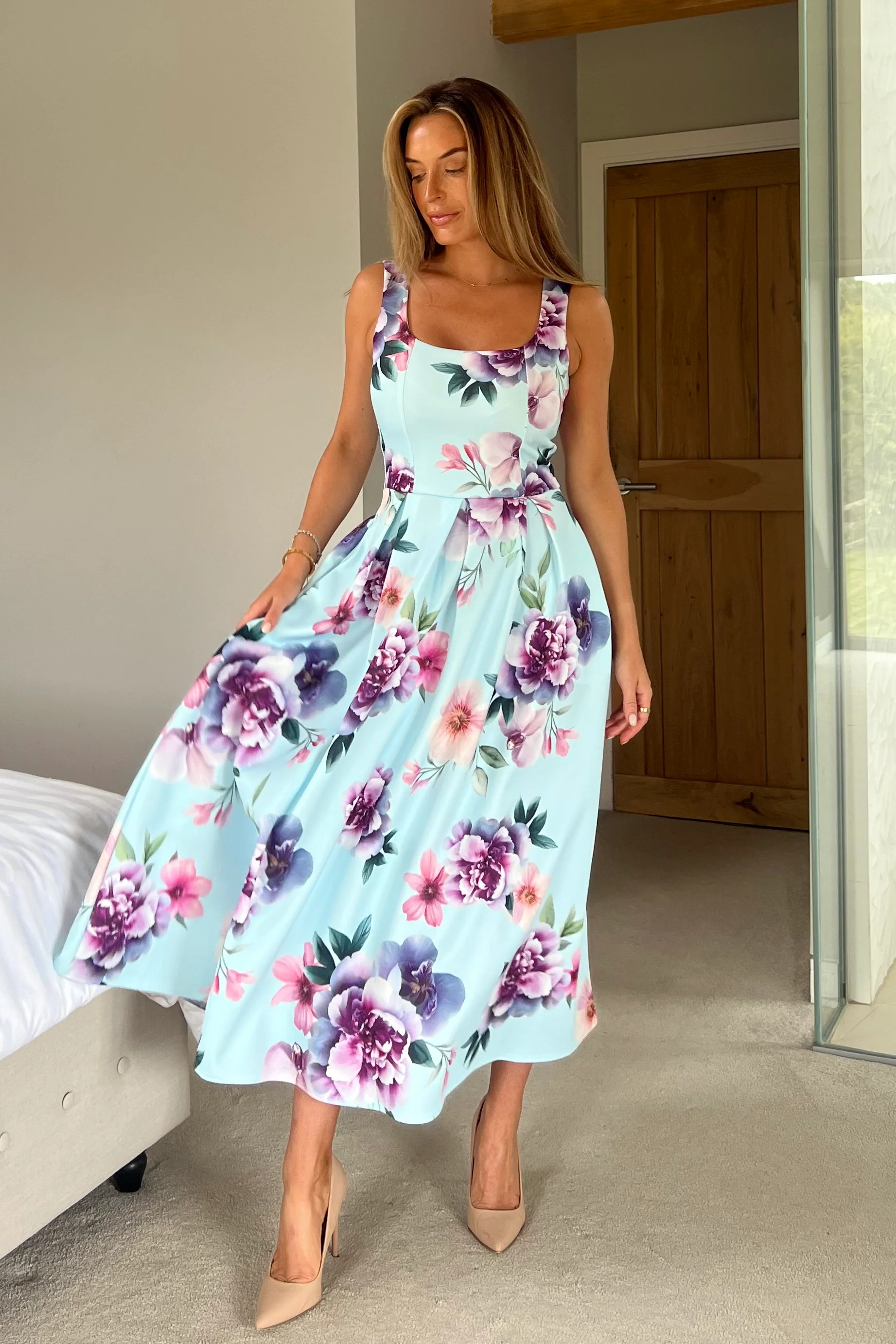 Erica Square Neck Pleated Midi Dress Blue Floral - Image 3