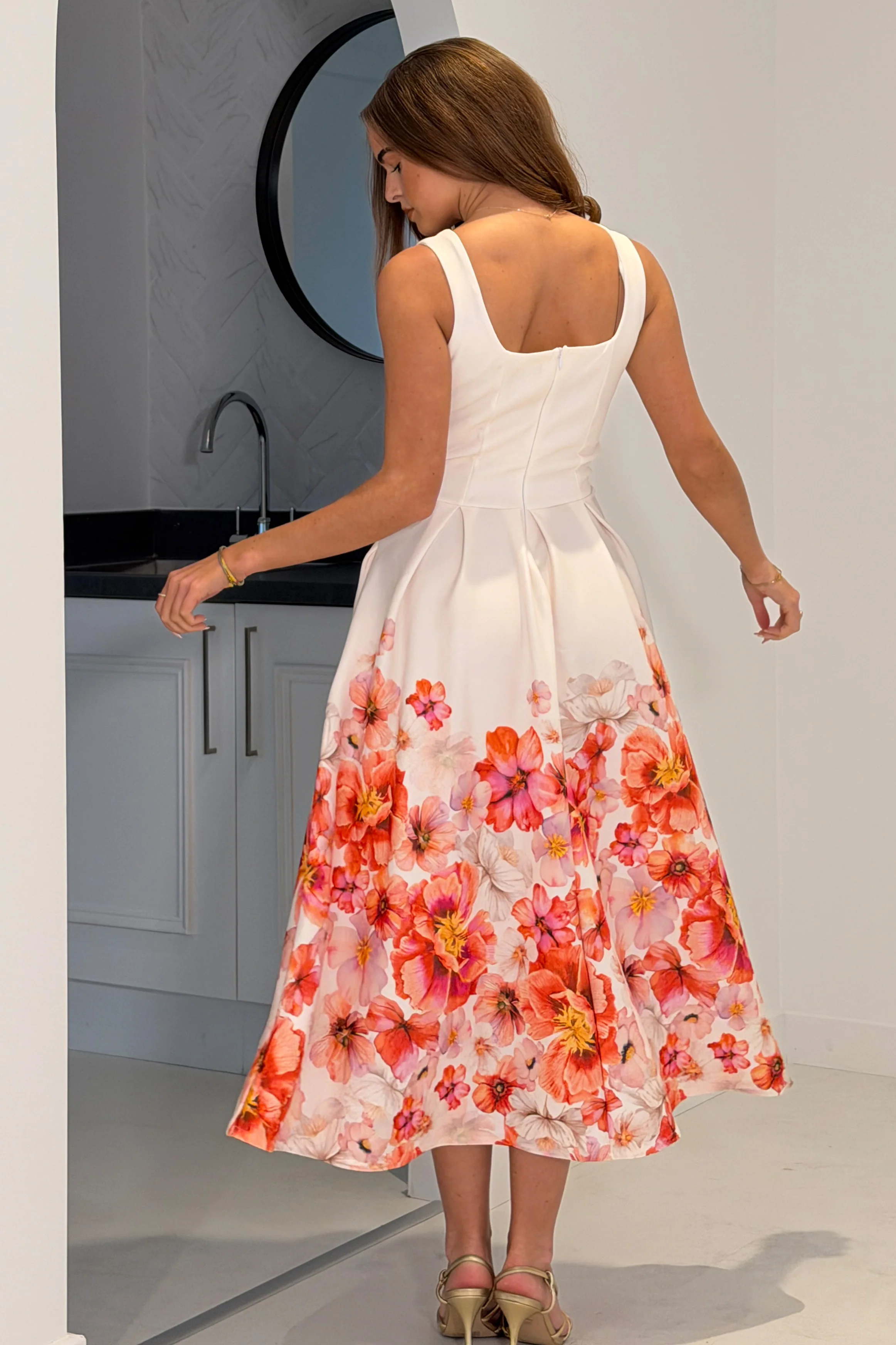 Erica Square Neck Pleated Midi Dress Floral print - Image 5