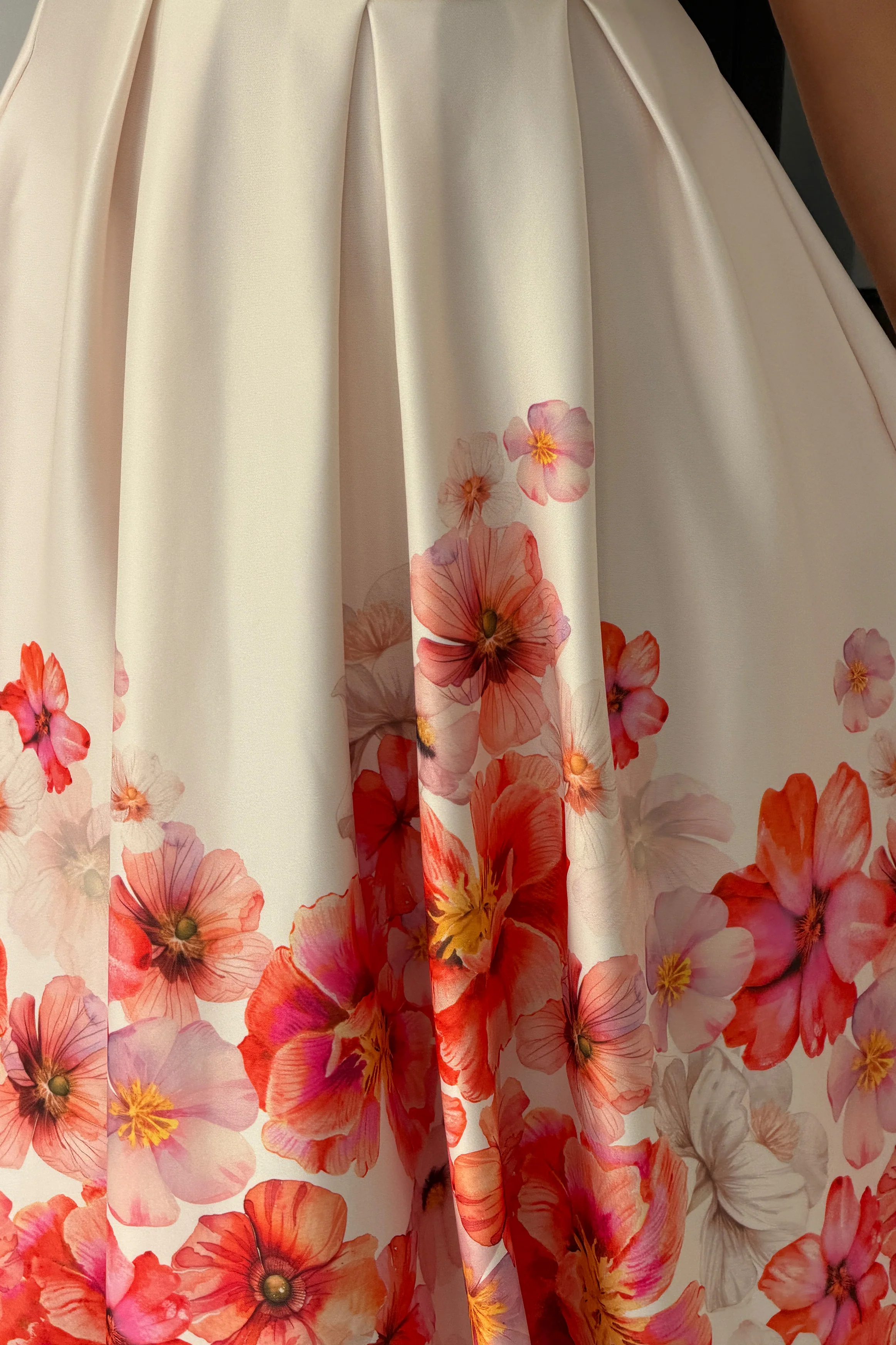 Erica Square Neck Pleated Midi Dress Floral print - Image 6