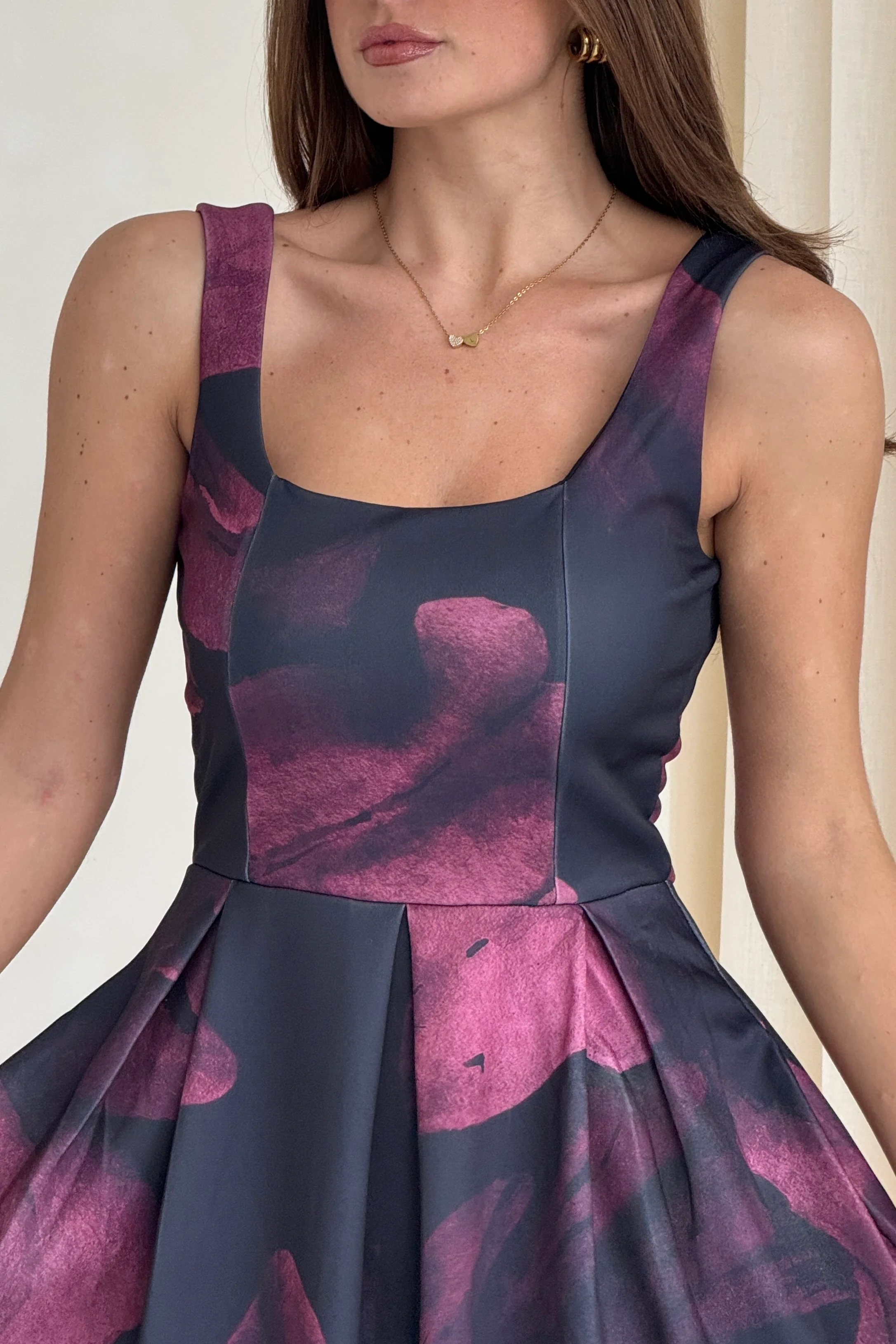 Erica Square Neck Pleated Midi Dress Wine Floral - Image 3