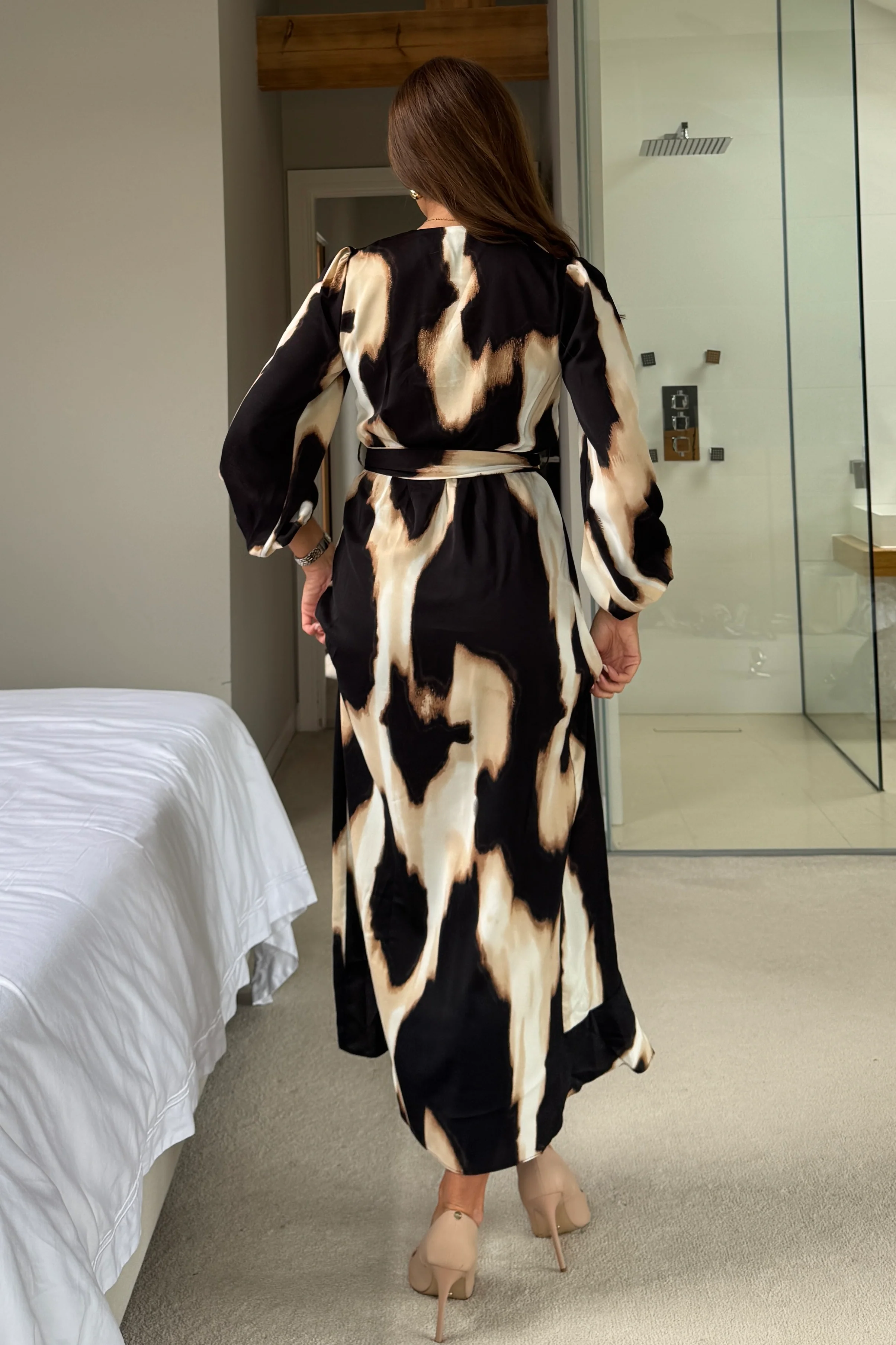 Erin Animal Long Sleeve Split Hem Frill Detail Maxi Dress - Image 4