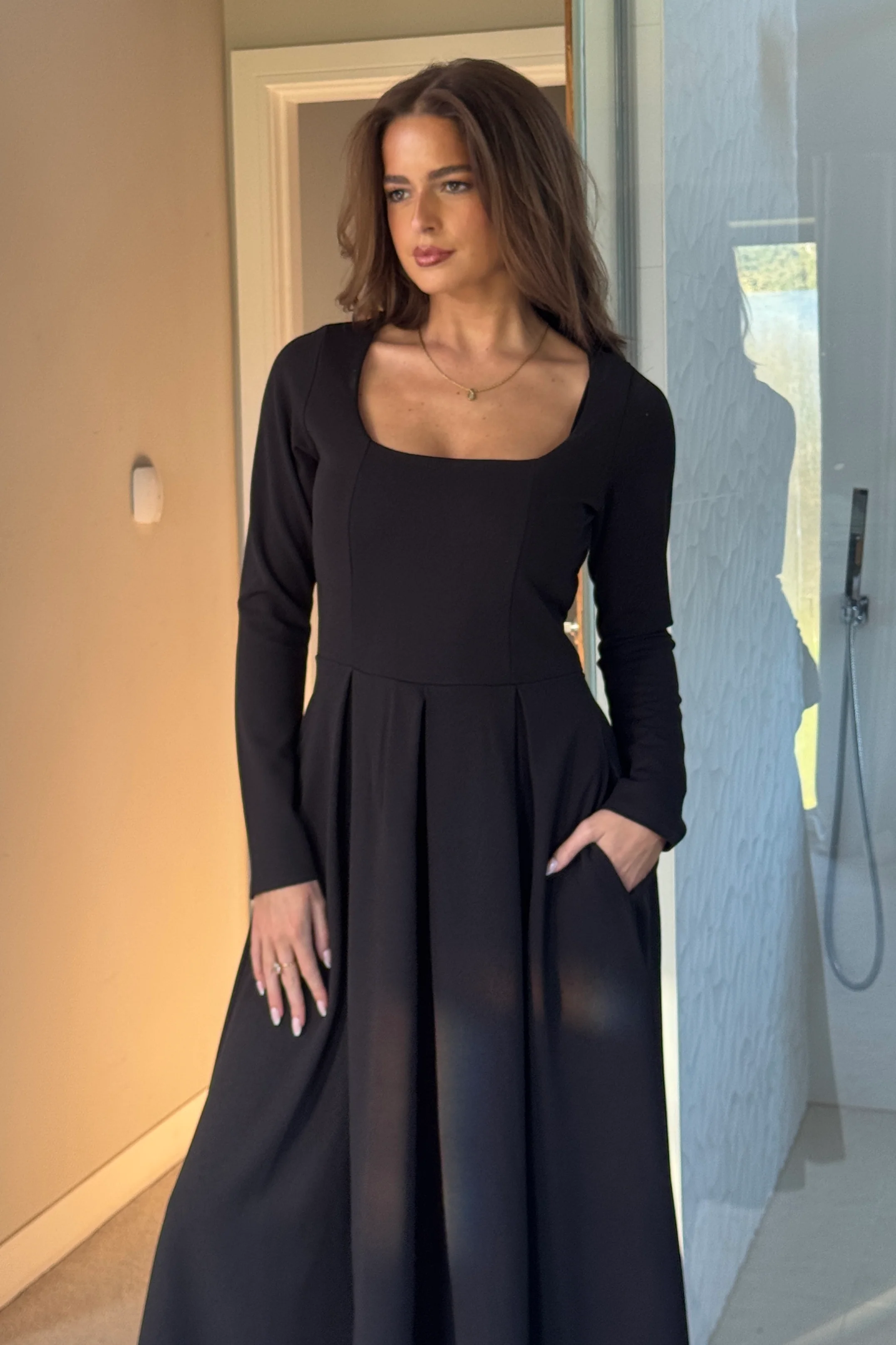 Evie Square Neck Long Sleeve Midi Dress Black - Image 2