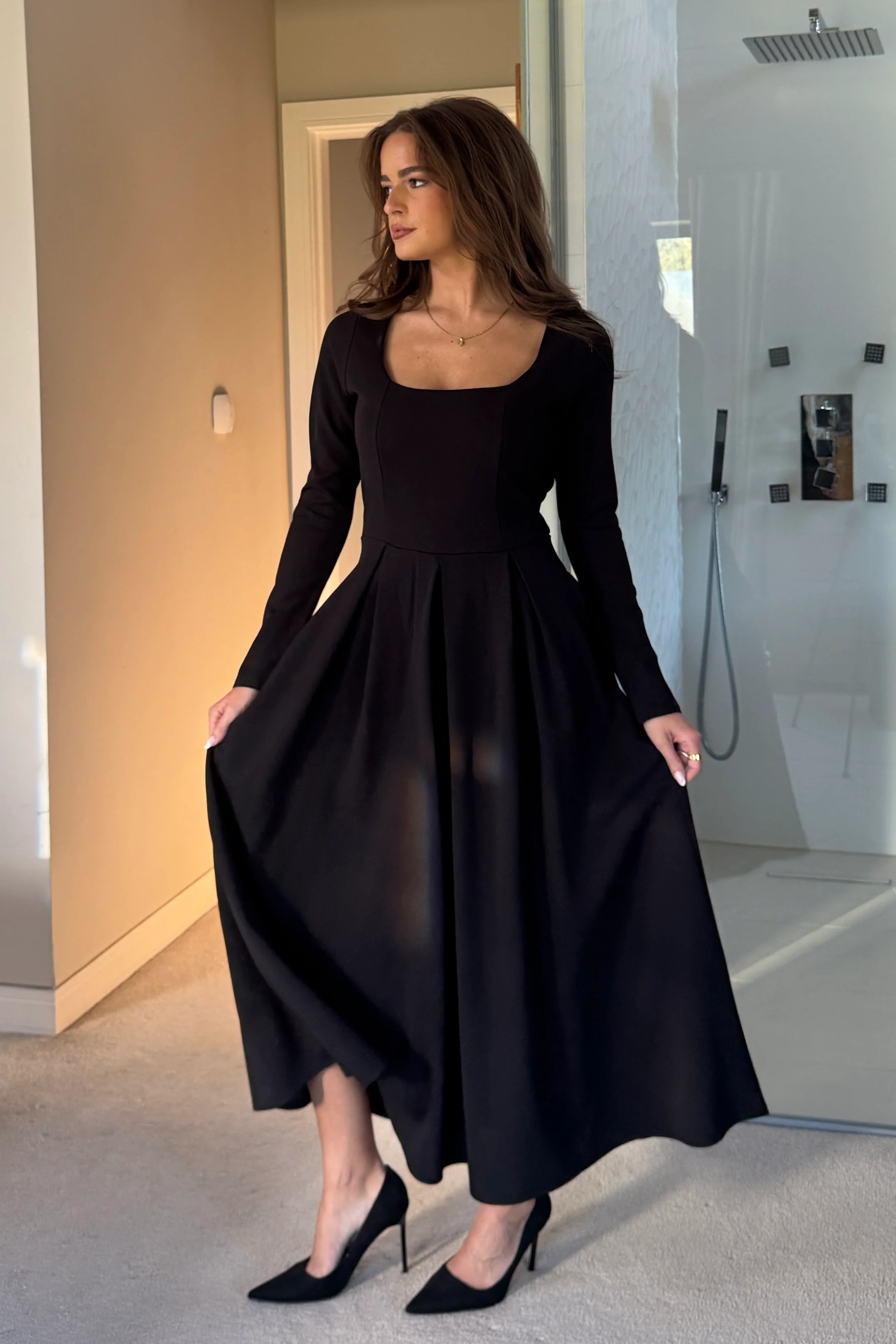 Evie Square Neck Long Sleeve Midi Dress Black - Image 4