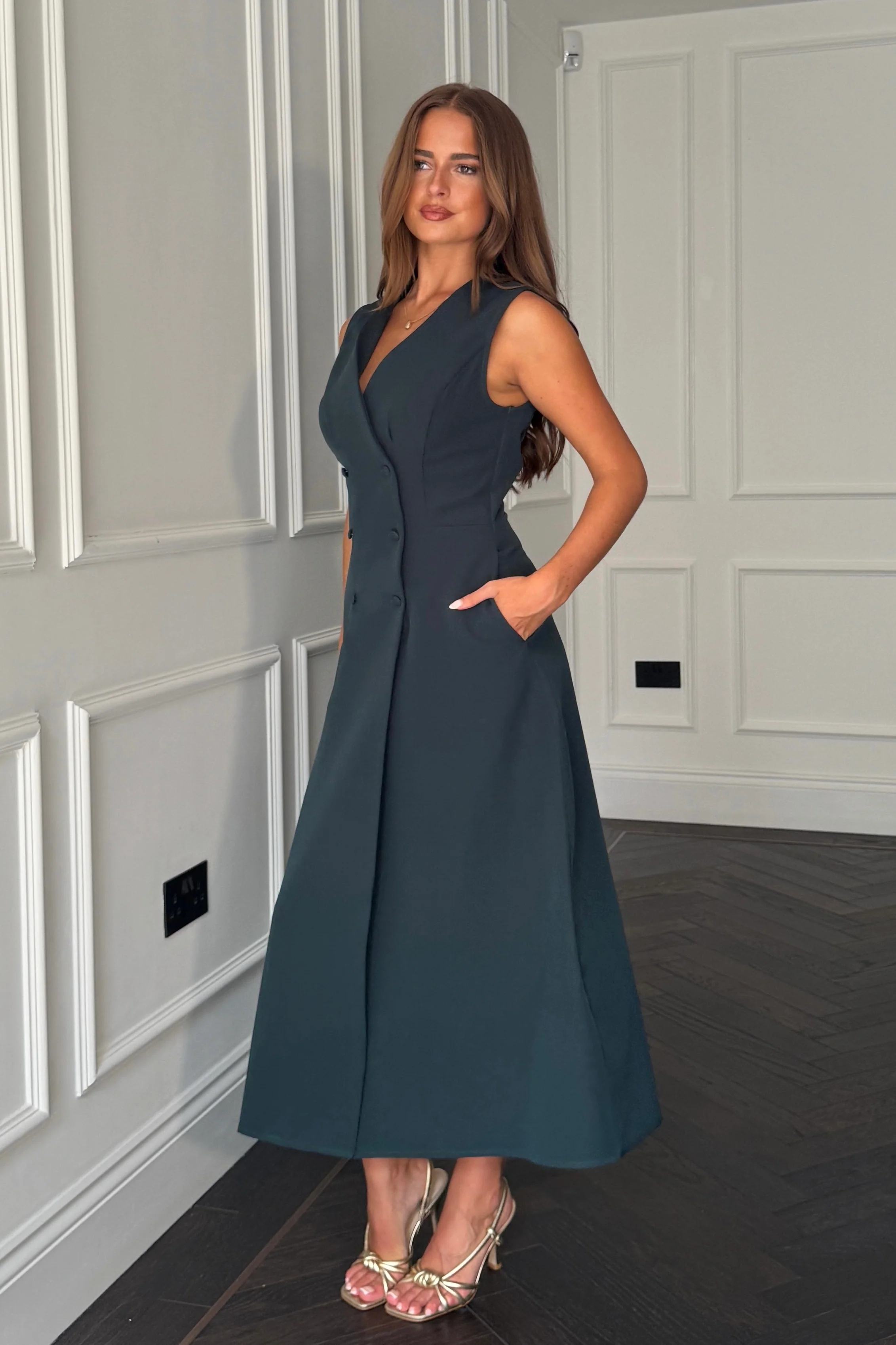 Hazel Tailored Sleeveless Midi Dress Green - Image 4