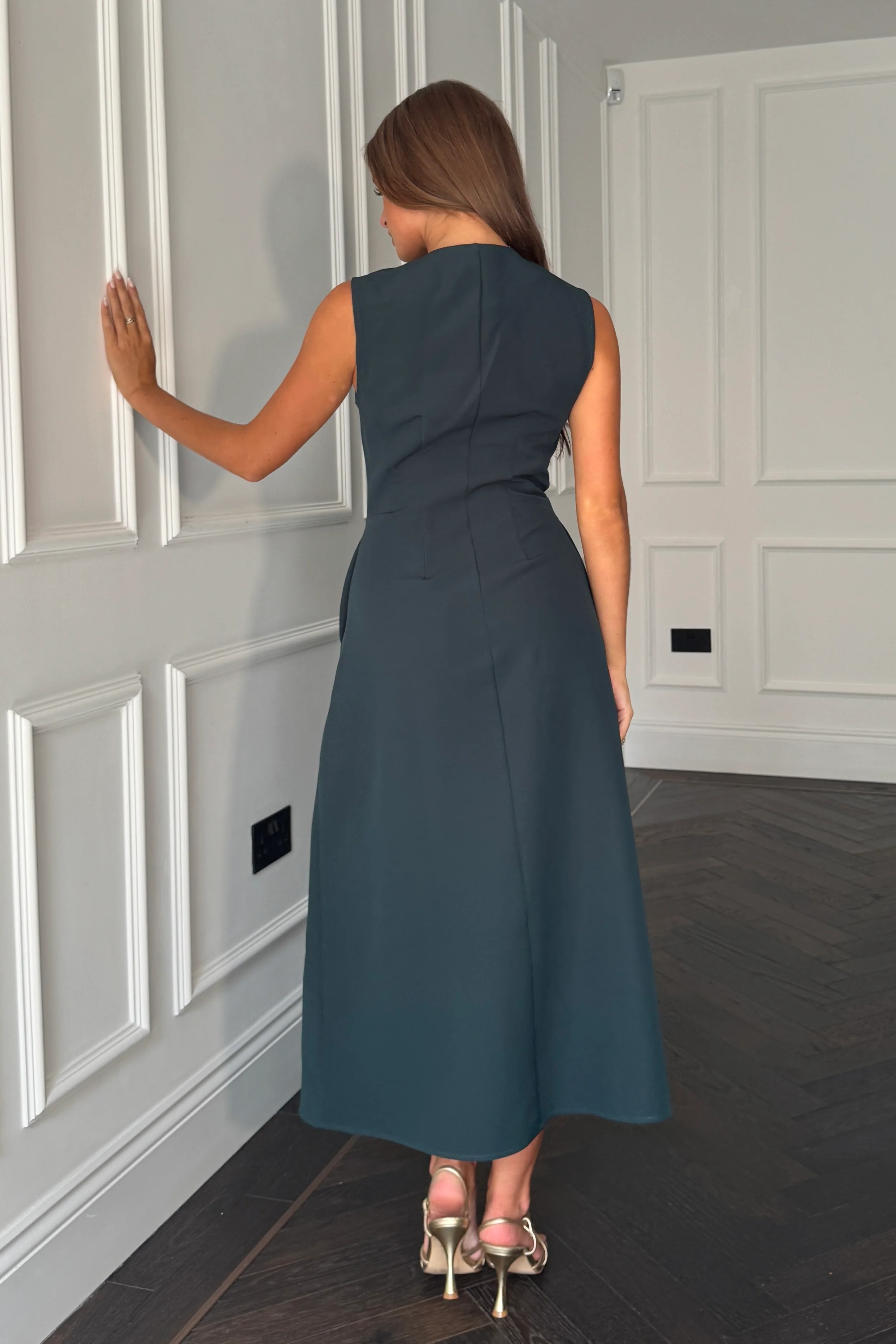 Hazel Tailored Sleeveless Midi Dress Green - Image 5