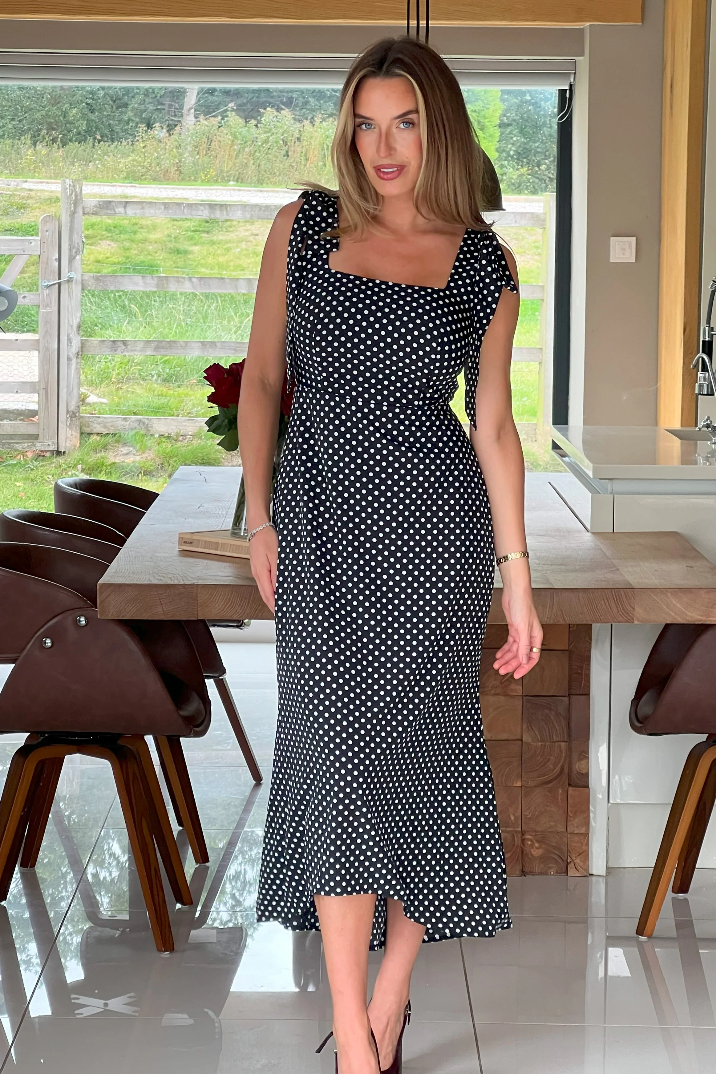 Jovi Tie Shoulder Square Neck Midi Dress Black Spot - Image 4