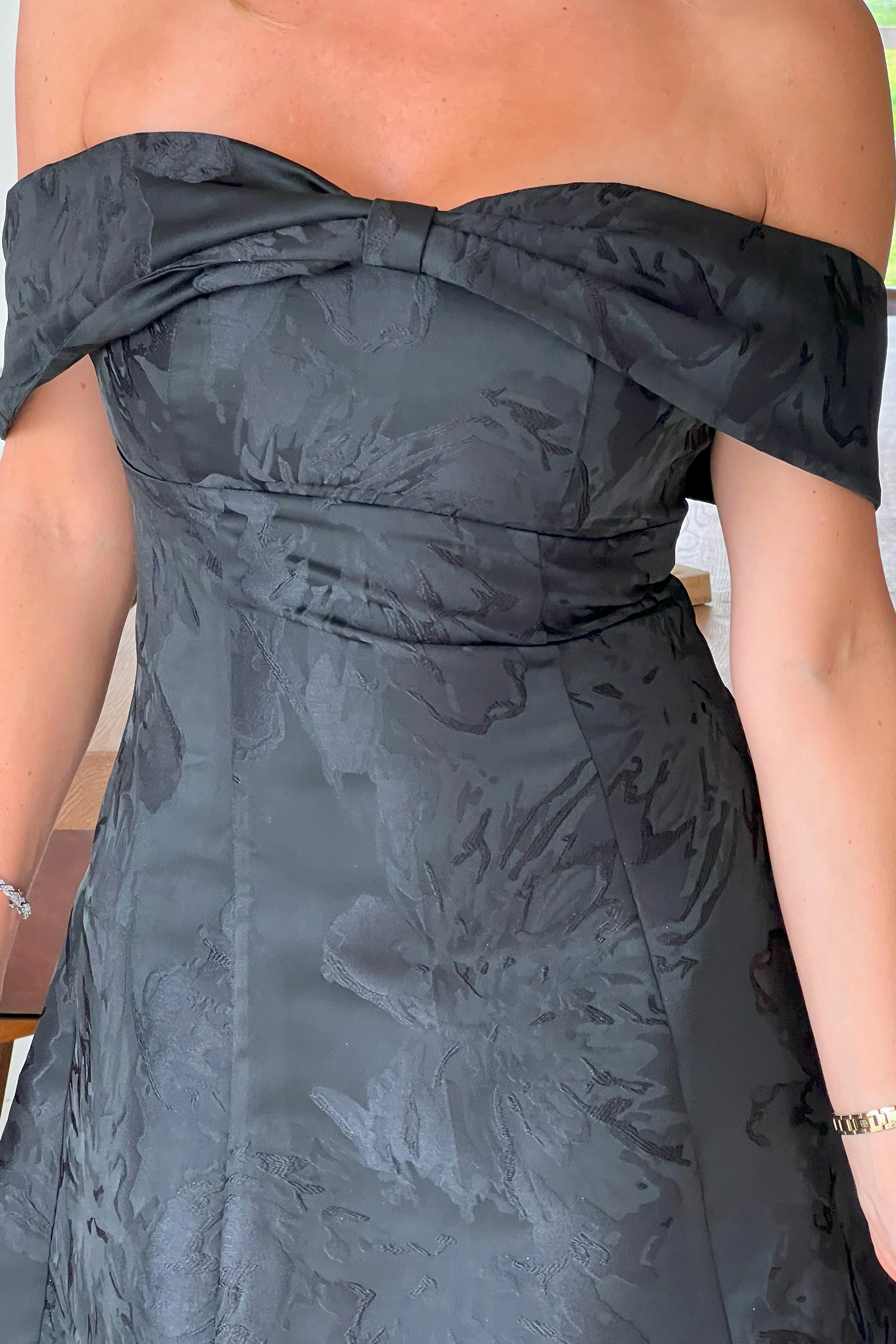 Juliet Bow Detail Off The Shoulder Mini Dress Black - Image 4
