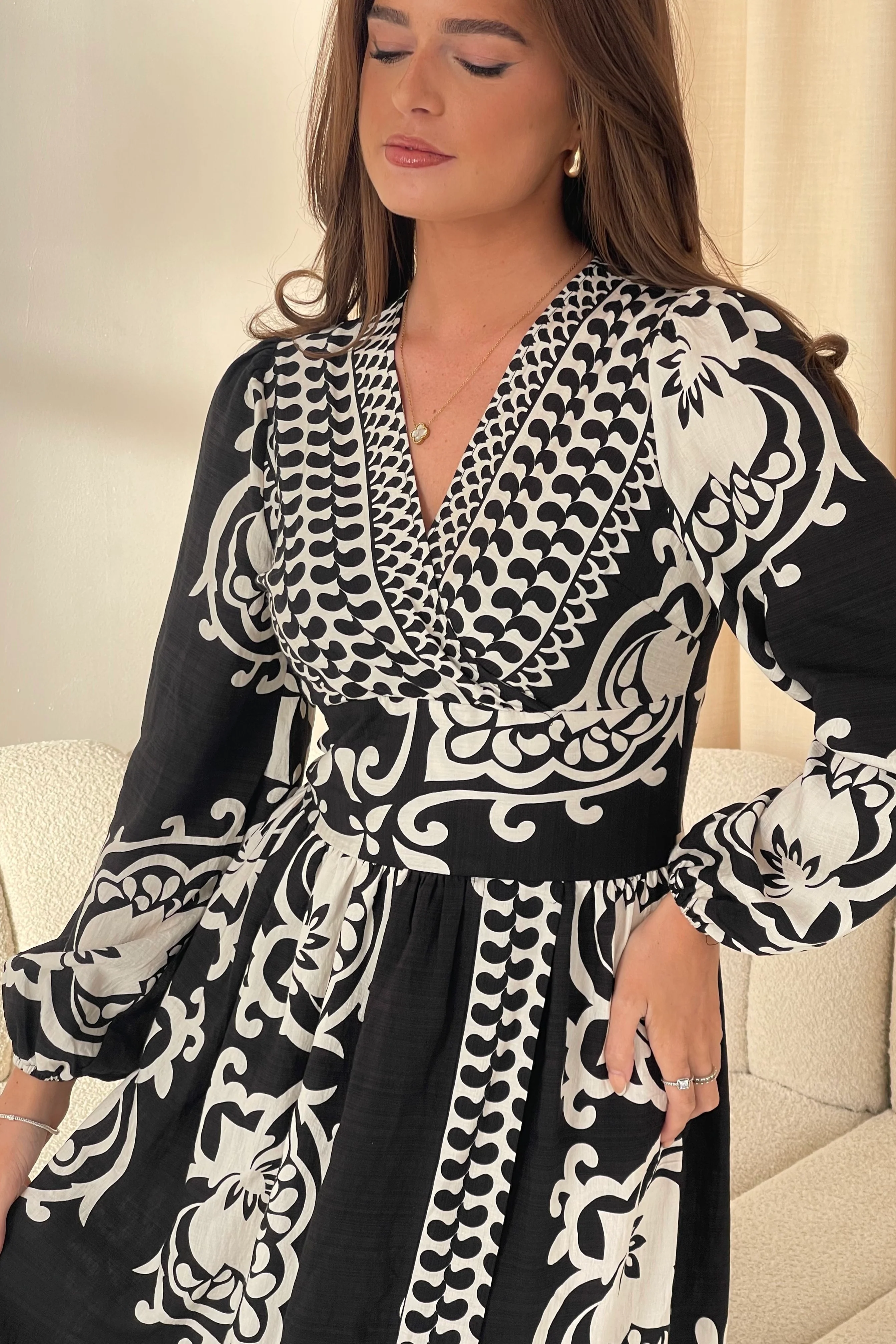 Juno Border Print Long Sleeve Maxi Dress Black - Image 2