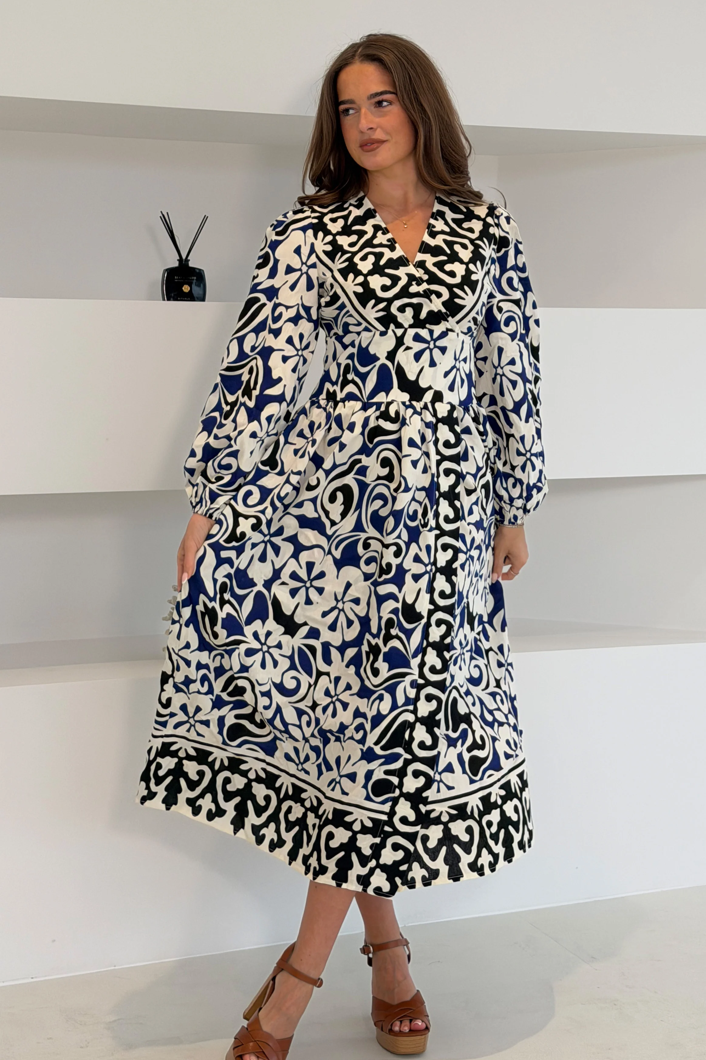 Juno Border Print Long Sleeve Maxi Dress Blue - Image 3