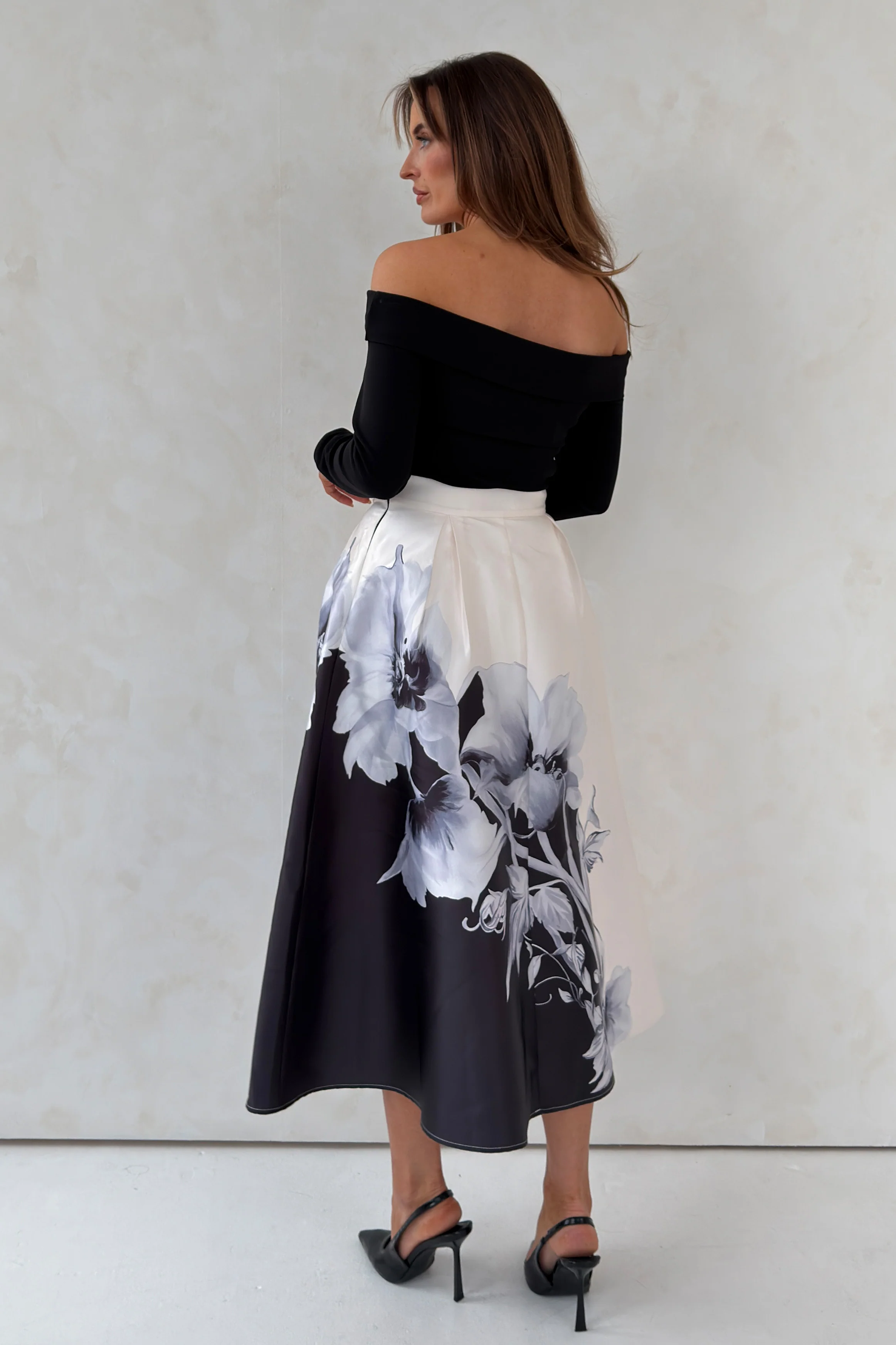 Kathy Bardot Maxi Dress Black - Image 4