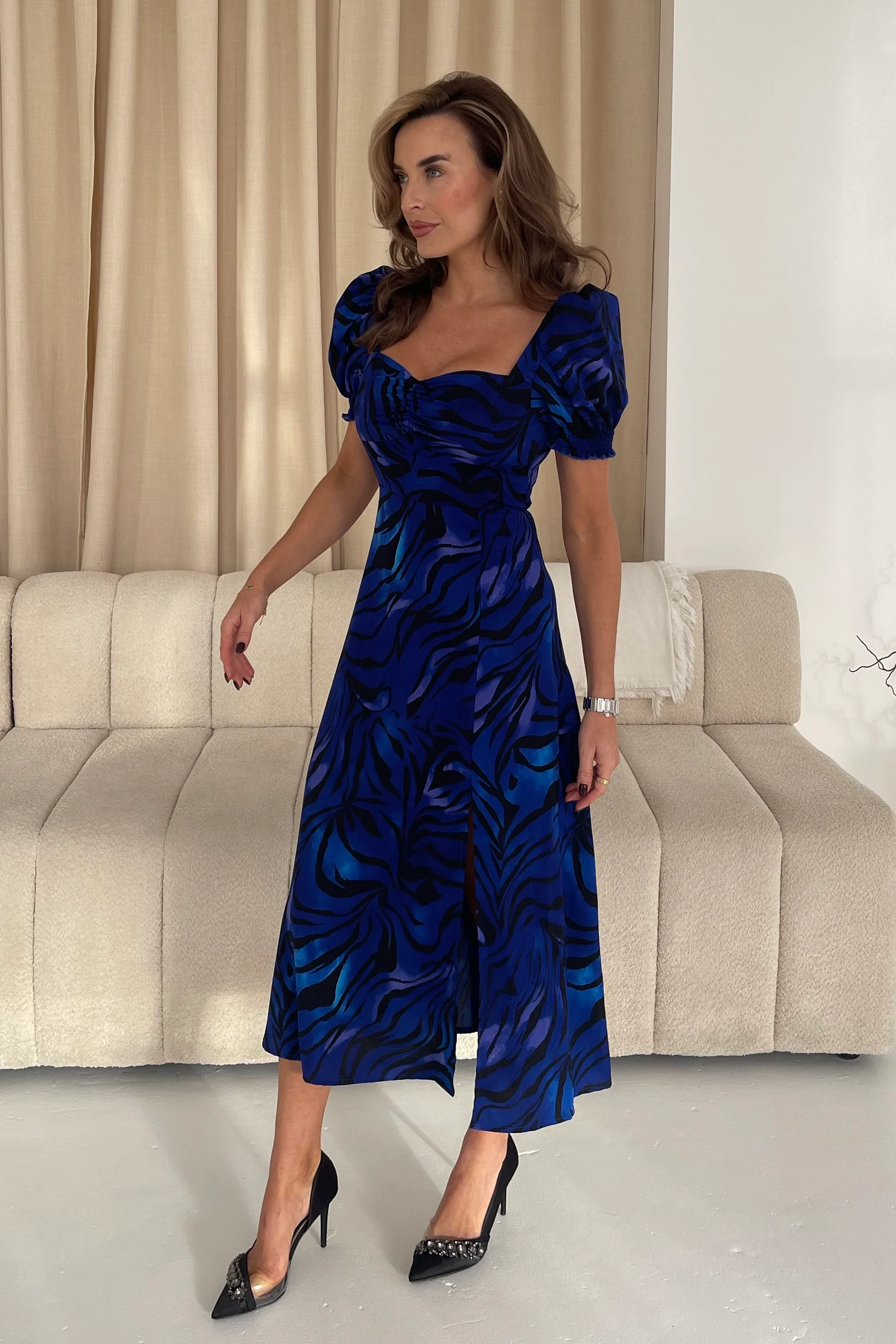 Lillian Blue Animal Sweetheart Midi Dress - Image 4