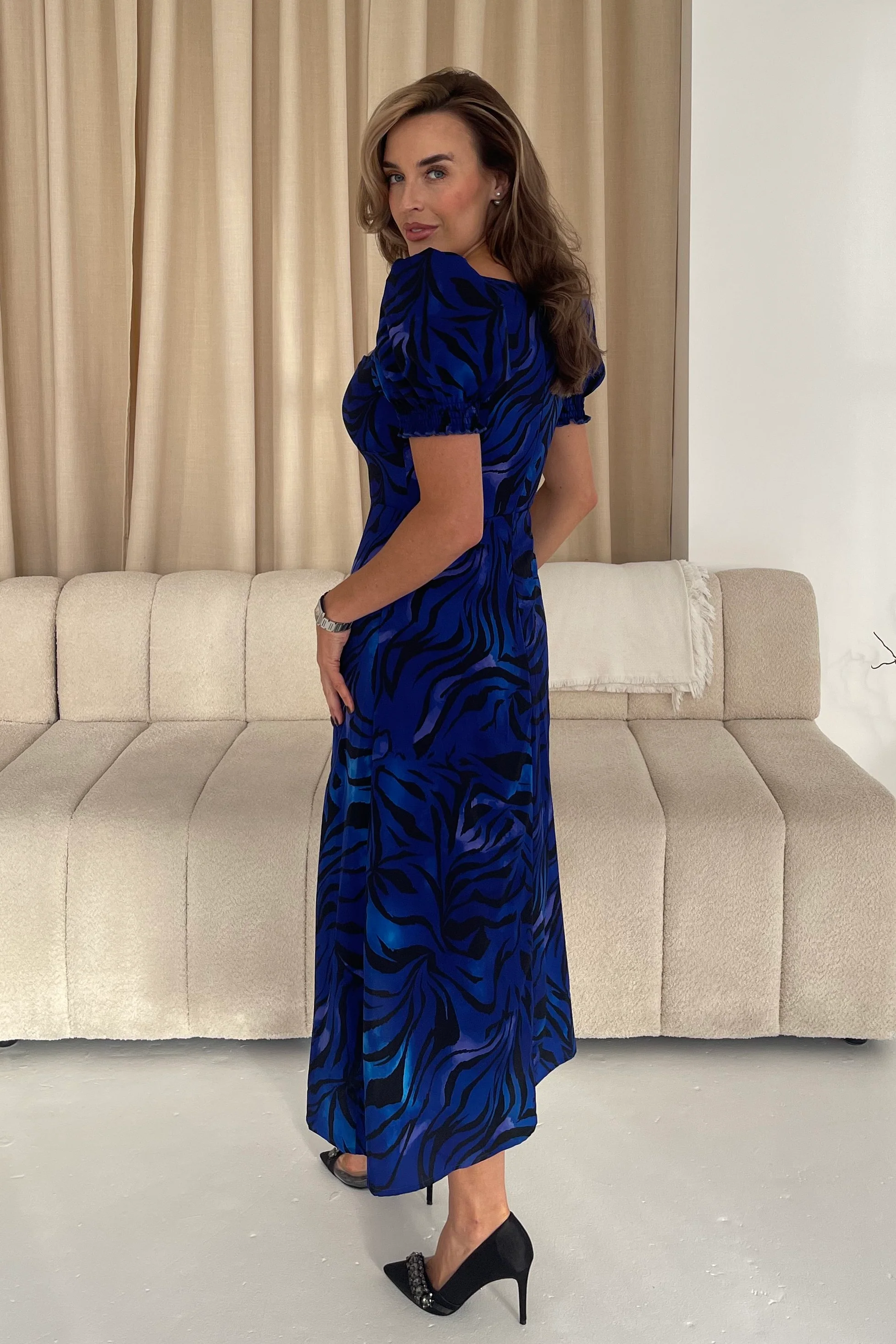 Lillian Blue Animal Sweetheart Midi Dress - Image 5