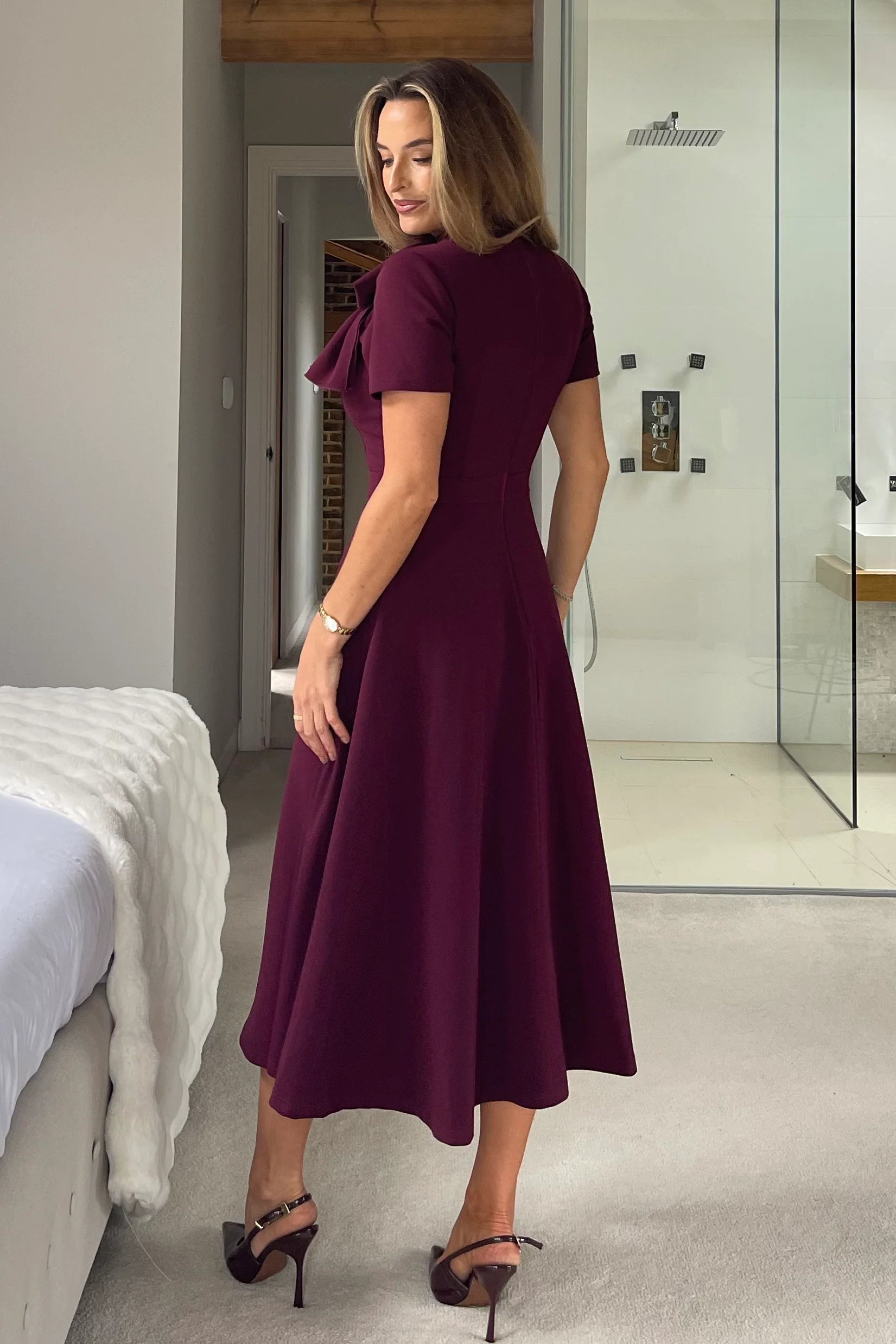 Minta Bow Detail Short Sleeve Midi Dress Plum - Image 5