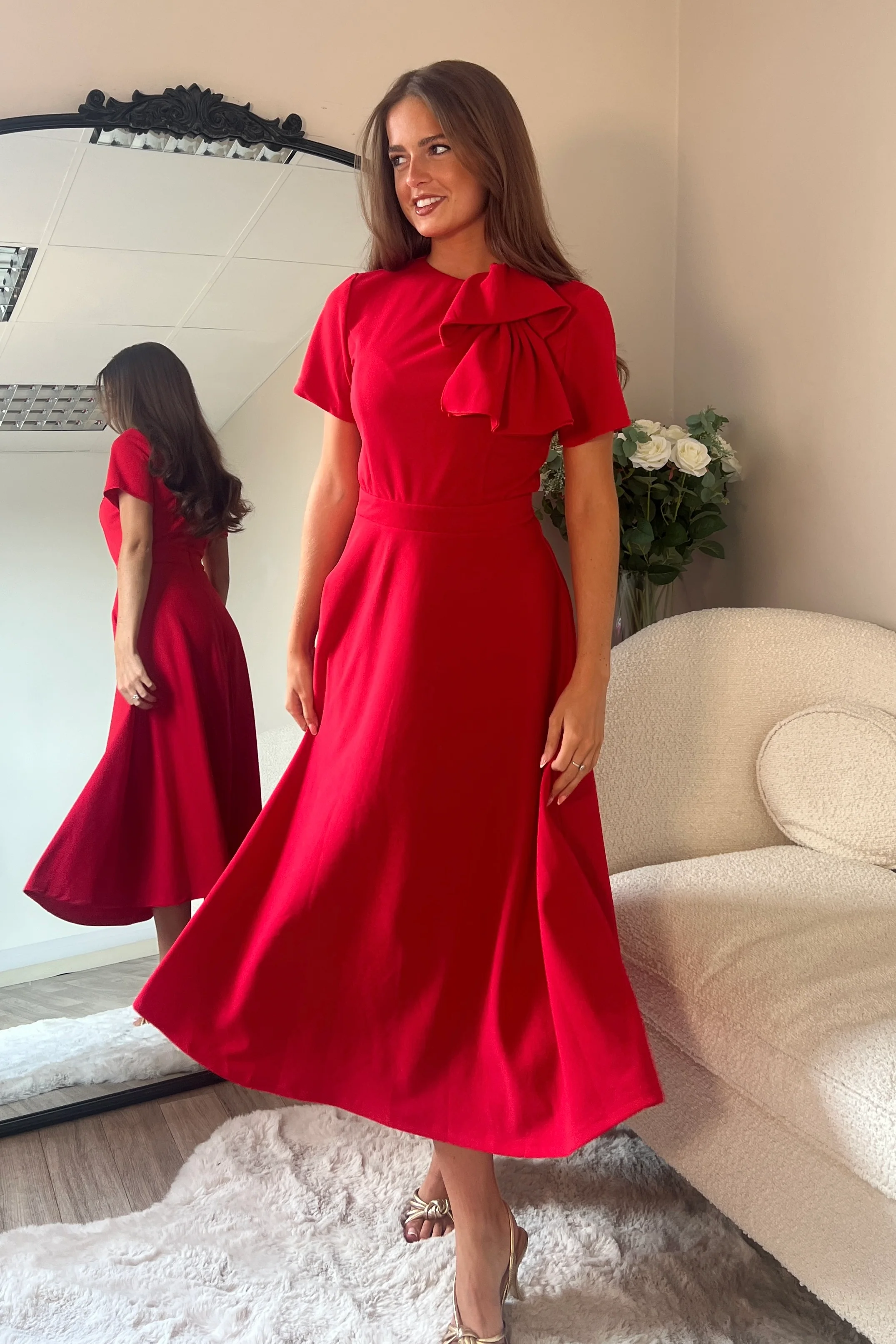 Minta Bow Detail Short Sleeve Midi Dress Red - Image 3