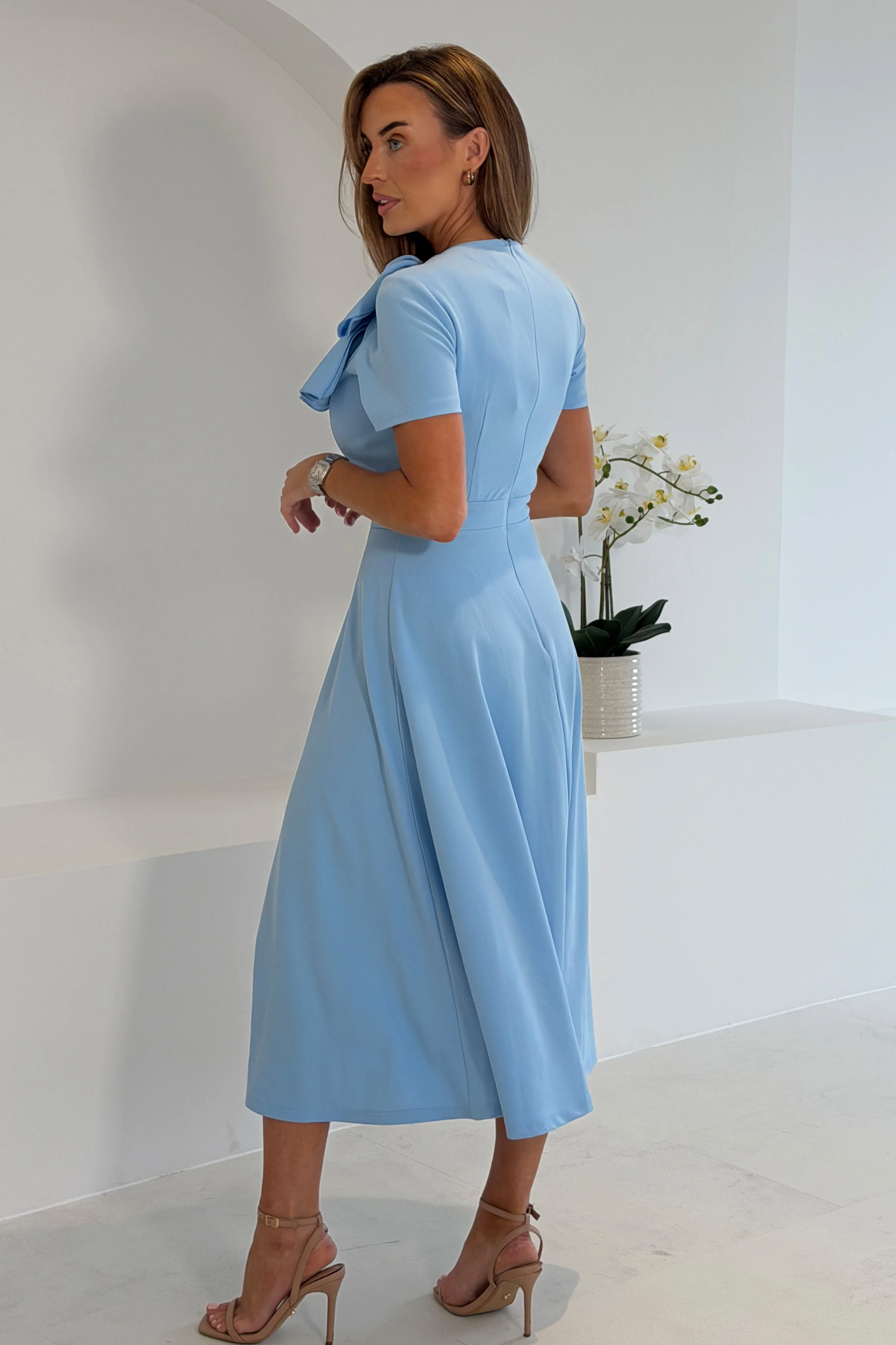 Minta Bow Detail Short Sleeve Midi Dress Sky - Image 5