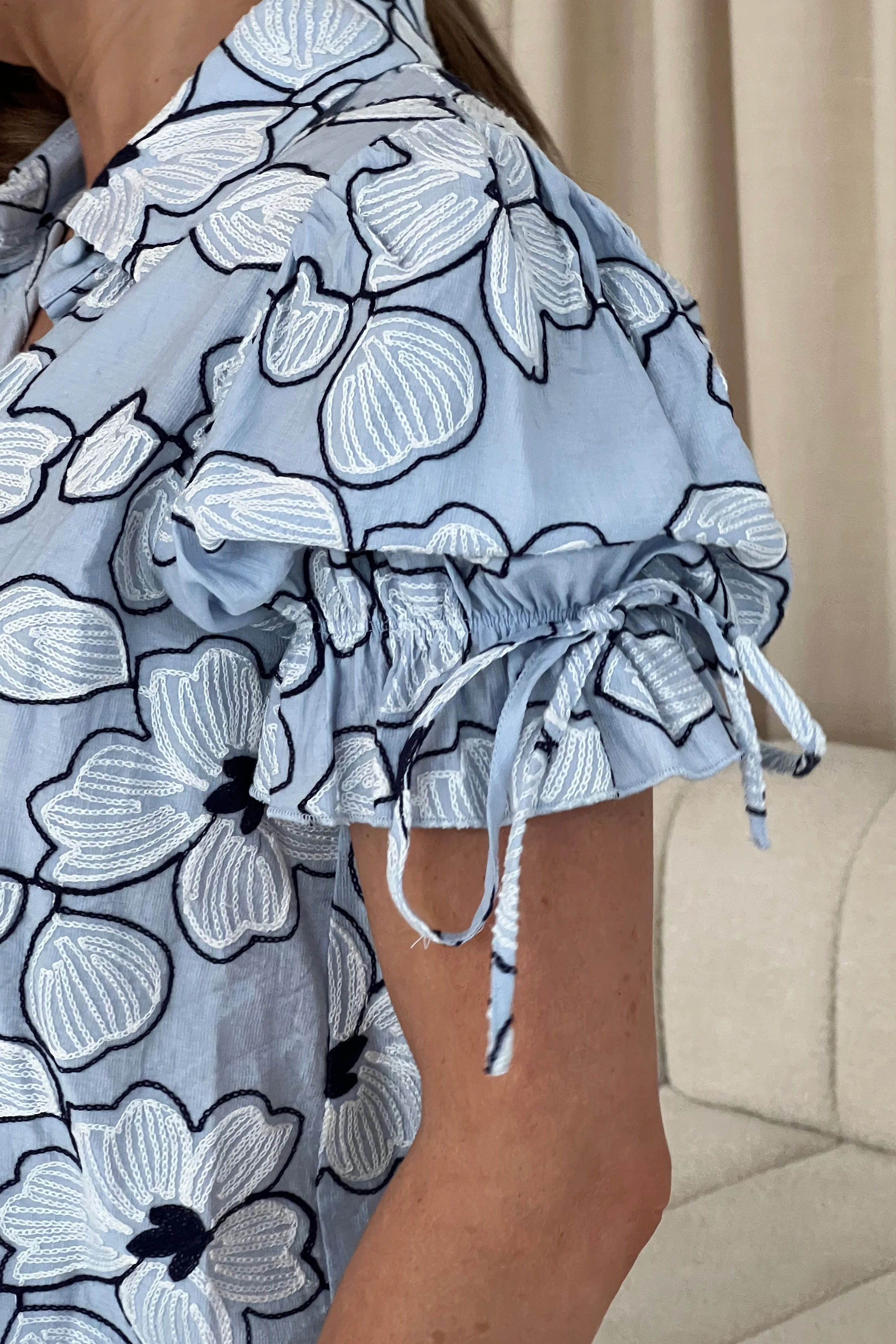 Noa Short Sleeve Embroidered Shirt Blue - Image 2