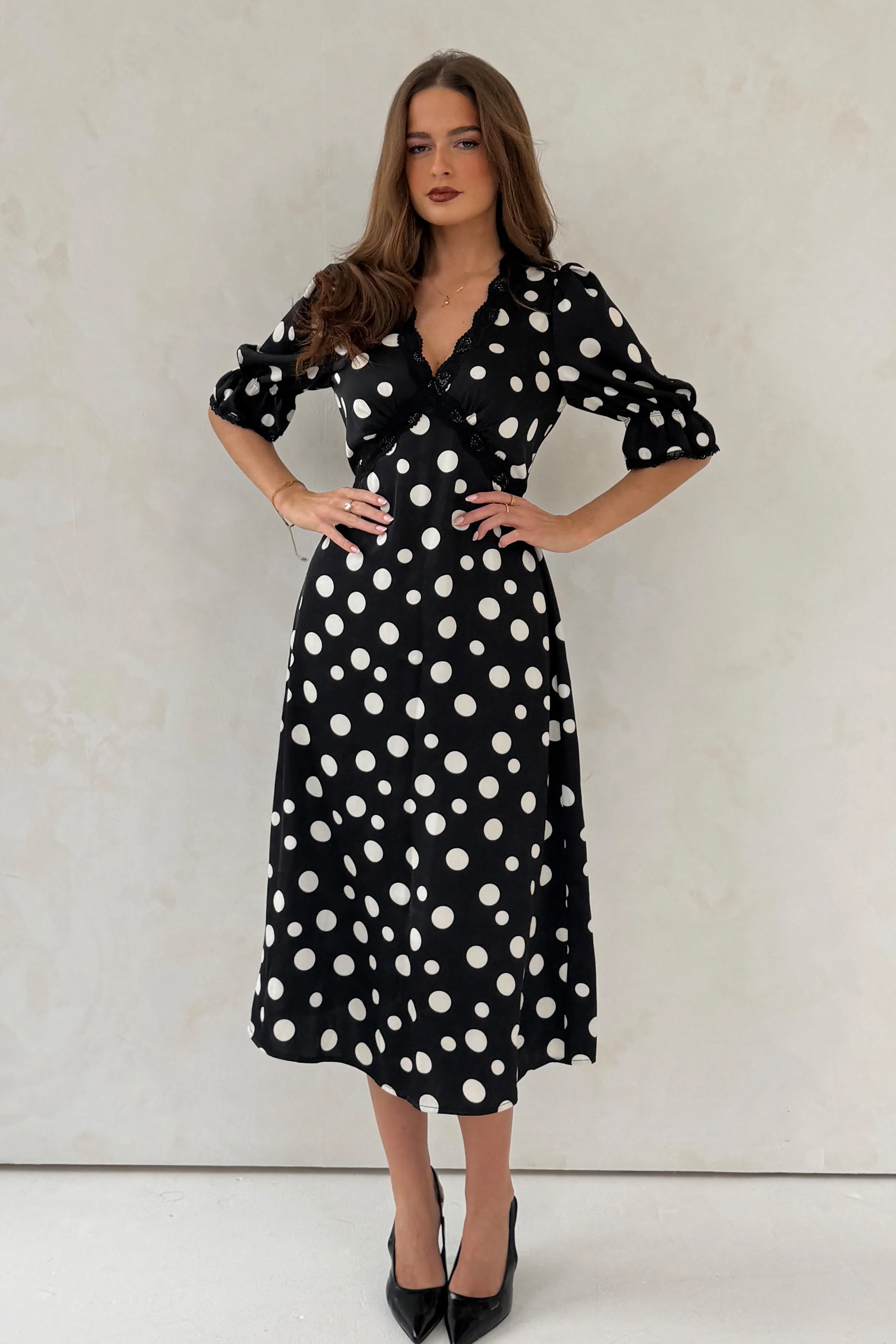 Sharon V-Neck Puff Sleeve Black Polka Midi Dress - Image 3
