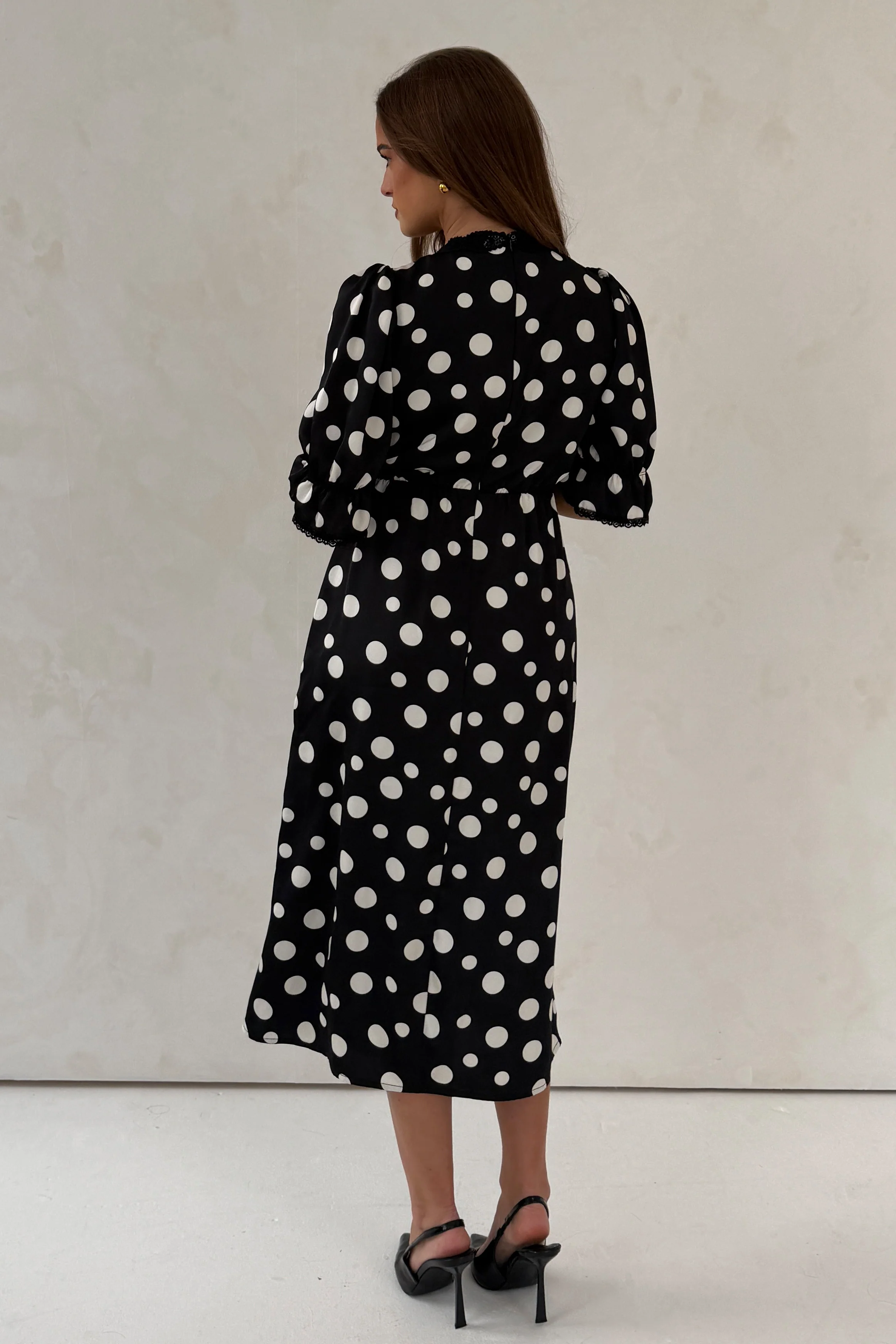 Sharon V-Neck Puff Sleeve Black Polka Midi Dress - Image 7
