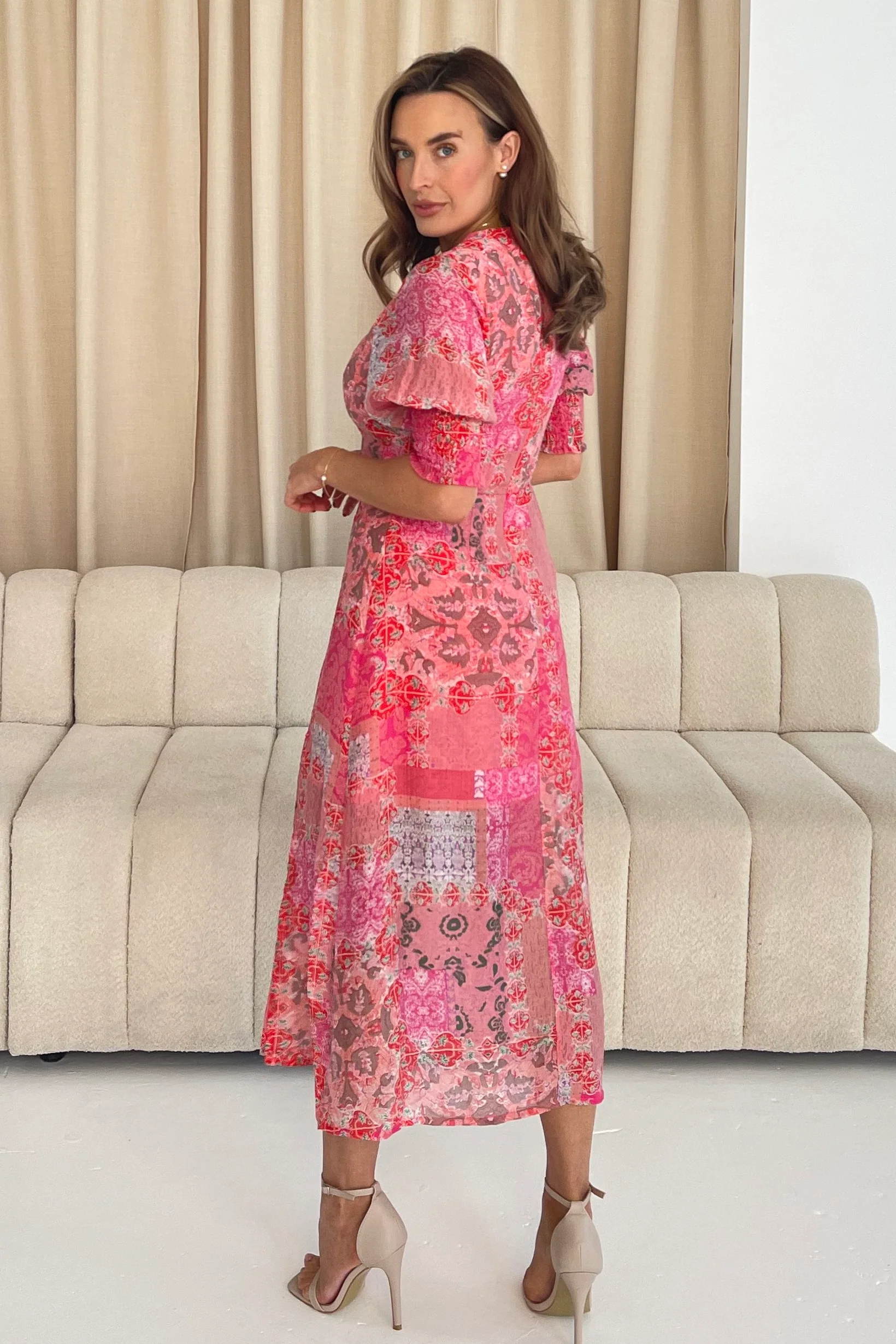 Shayla Pink Paisley Print Shirred Cuff Midi Dress - Image 6