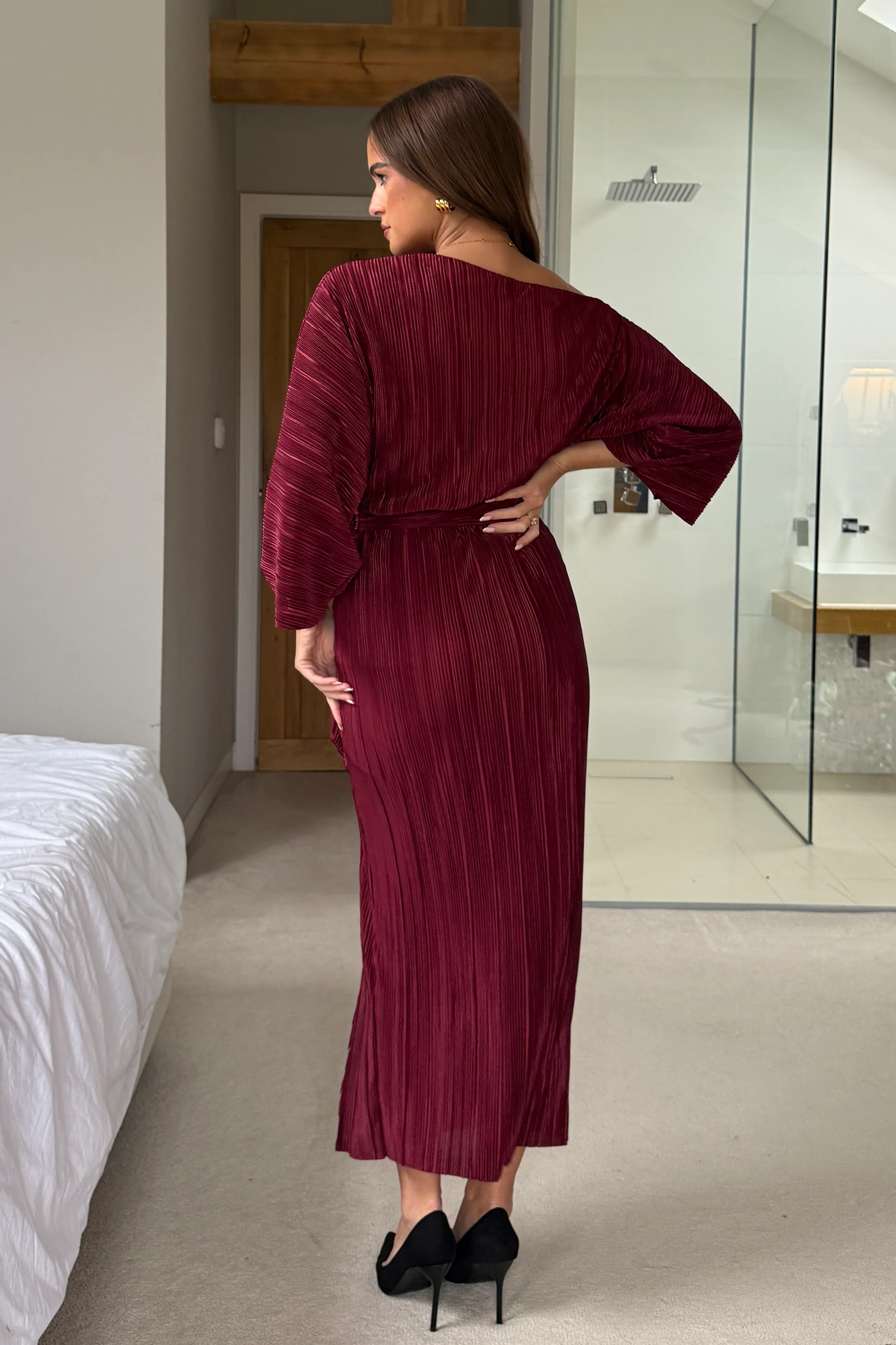 Vendy Off The Shoulder Ruched Detail Midi Dress Berry - Image 5