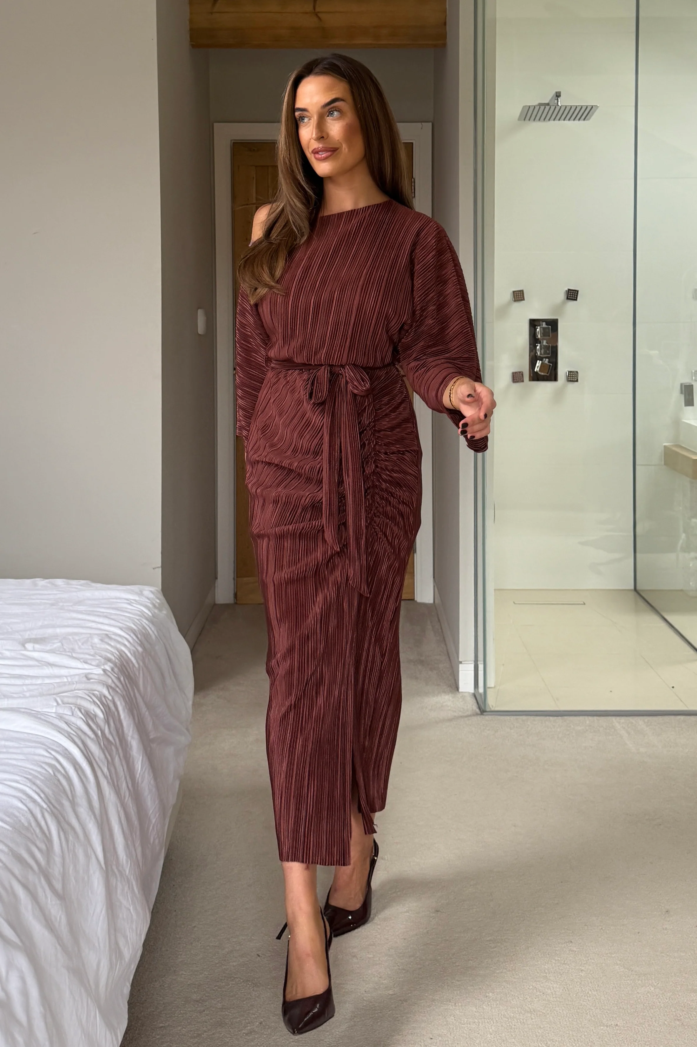 Vendy Off The Shoulder Ruched Detail Midi Dress Brown - Image 3