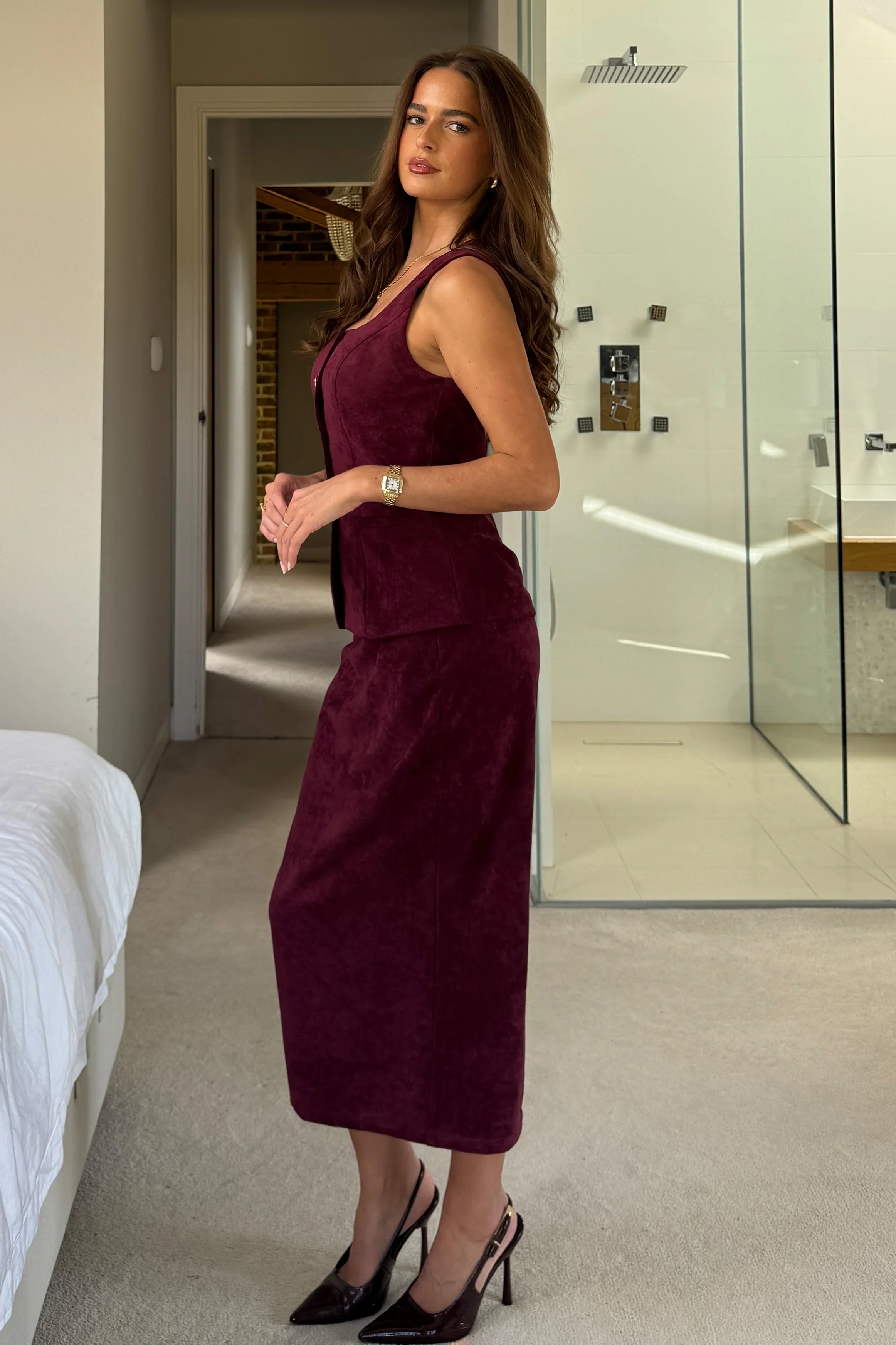 Vicky Reversible Tailored Suede Skirt Berry - Image 4