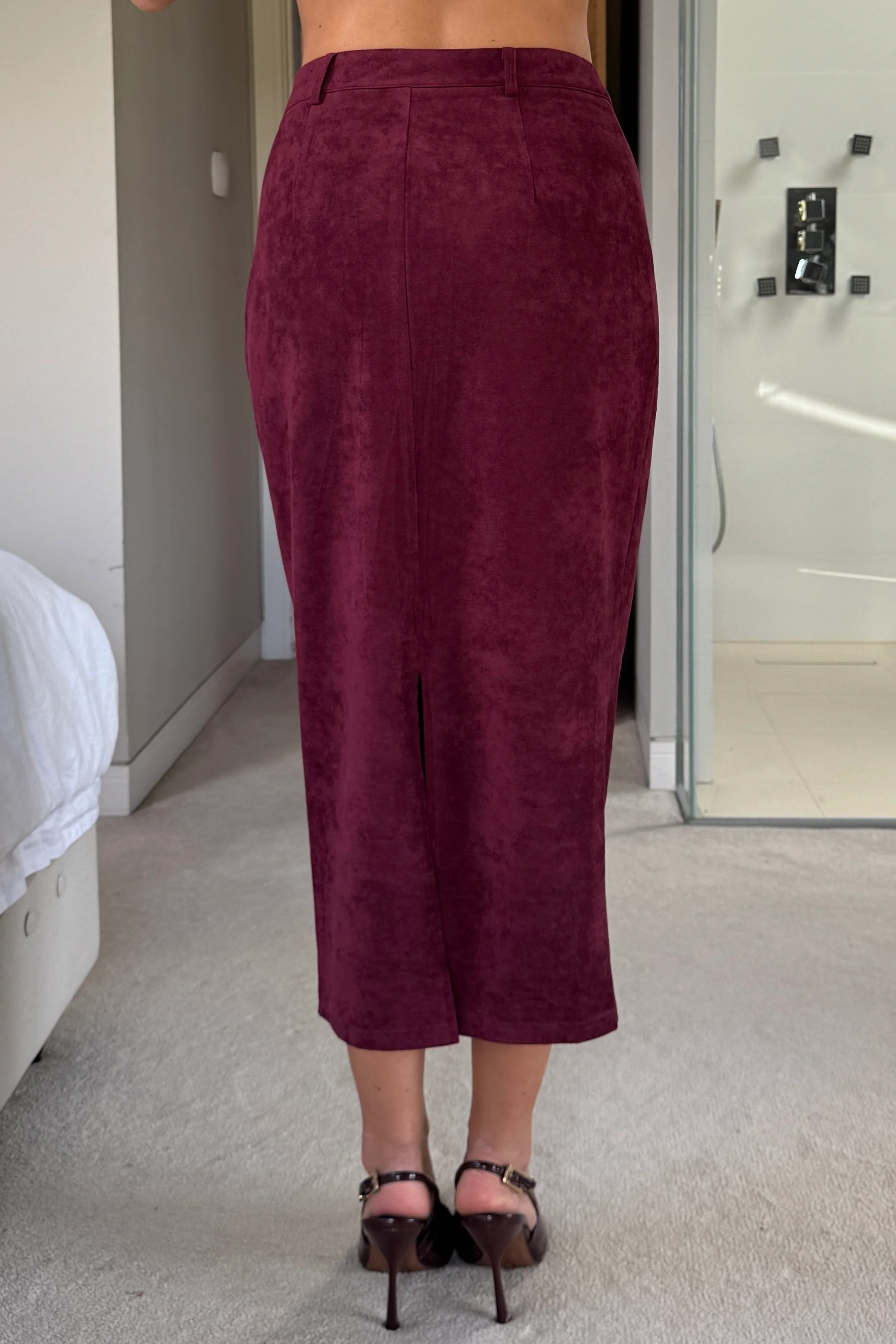 Vicky Reversible Tailored Suede Skirt Berry - Image 5