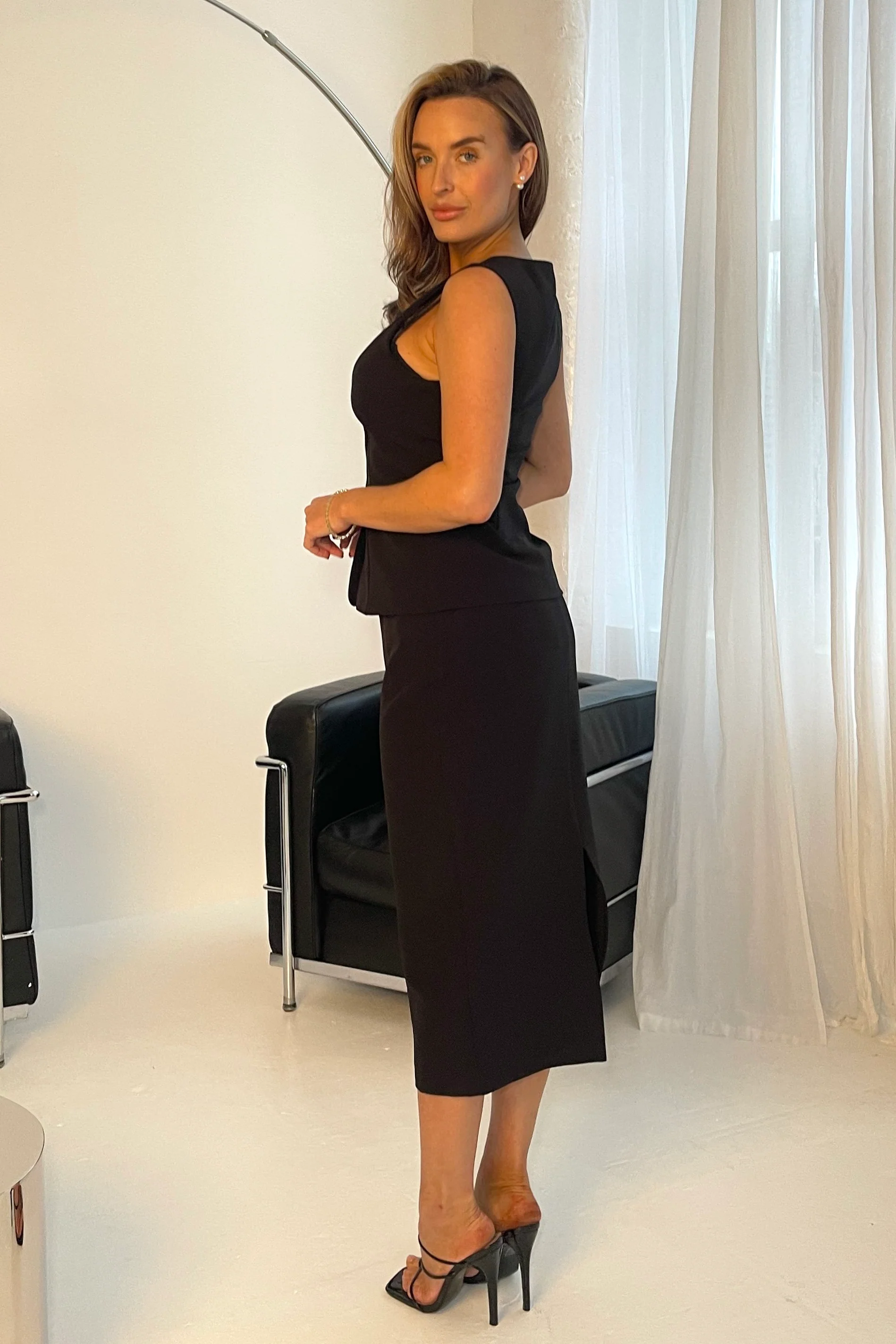 Vicky Reversable Tailored Midi Skirt Black - Image 4